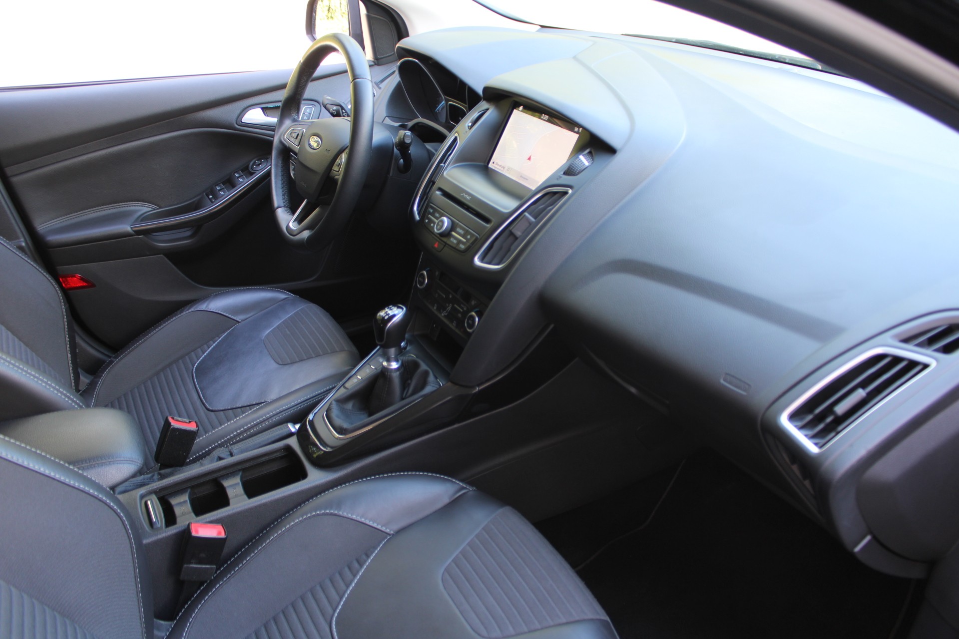 FORD Focus 1.5 SCTi Titanium X-image-5