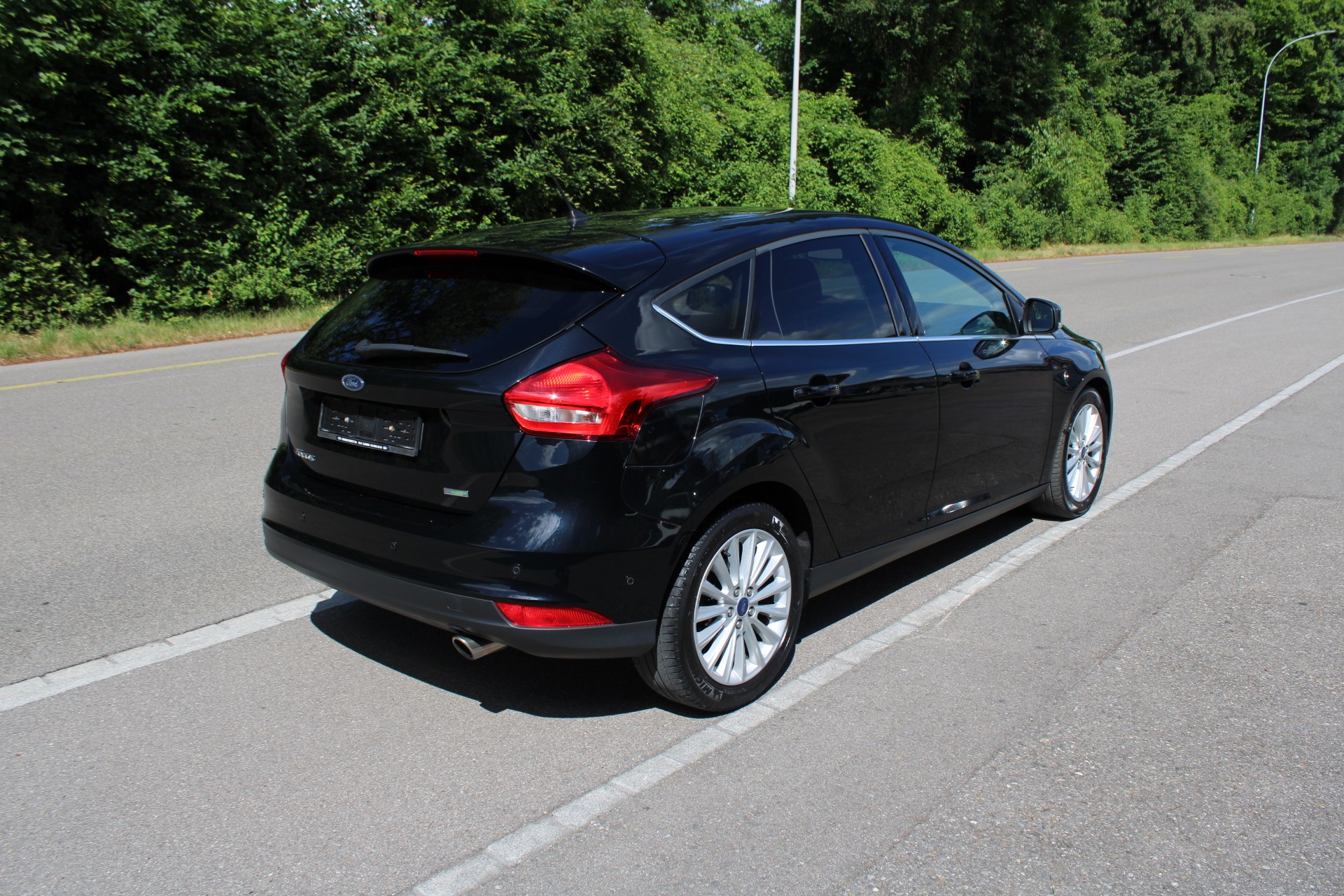 FORD Focus 1.5 SCTi Titanium X-showroom-element-3
