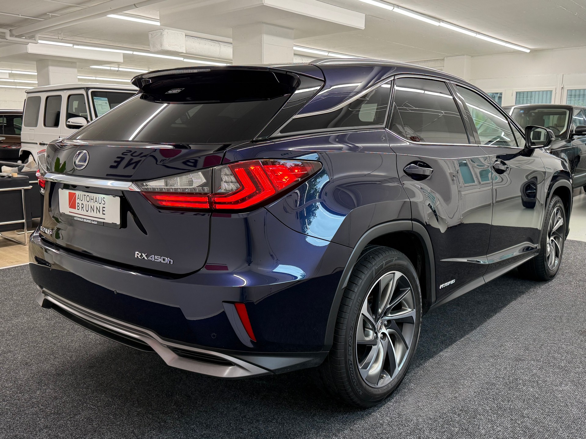 LEXUS RX 450h excellence AWD CVT-image-3