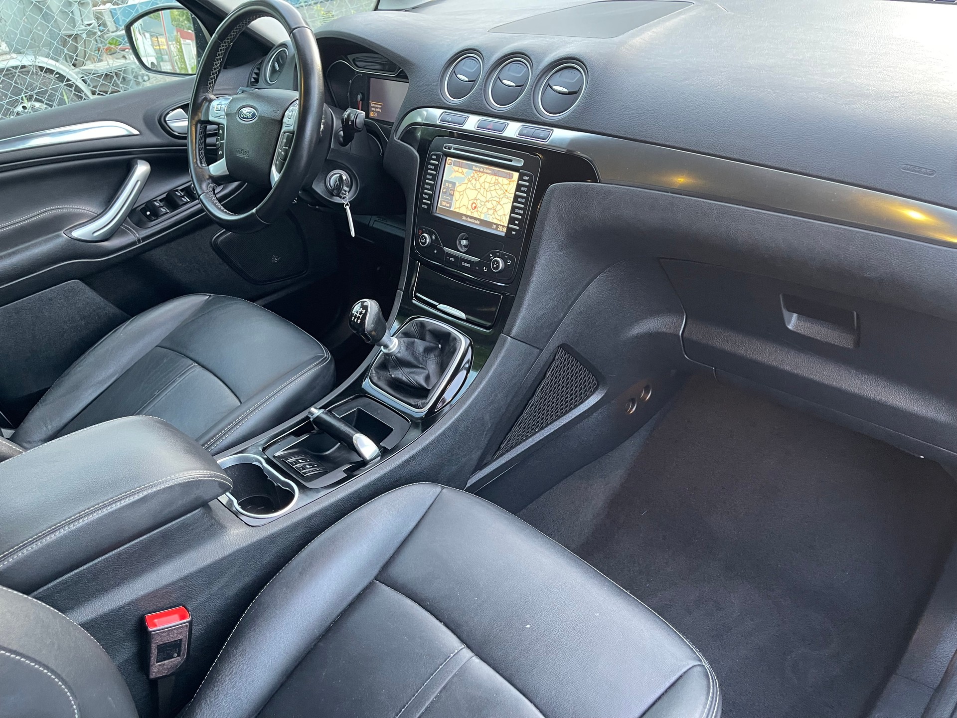 FORD S-Max 2.0 TDCi Titanium-image-23