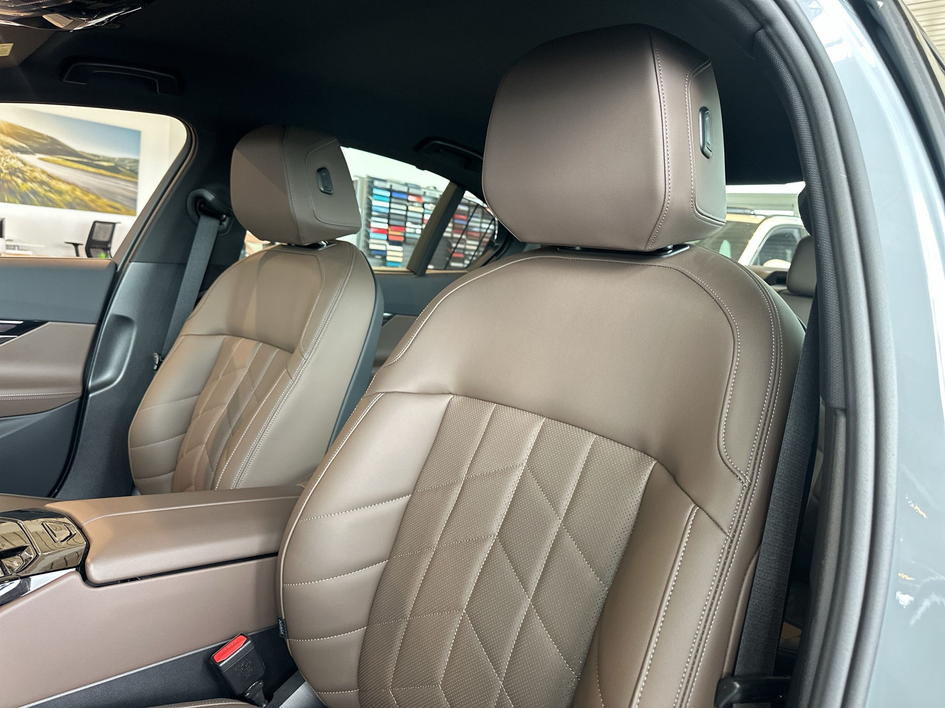 BMW i5 eDrive40 M Sport-image-5
