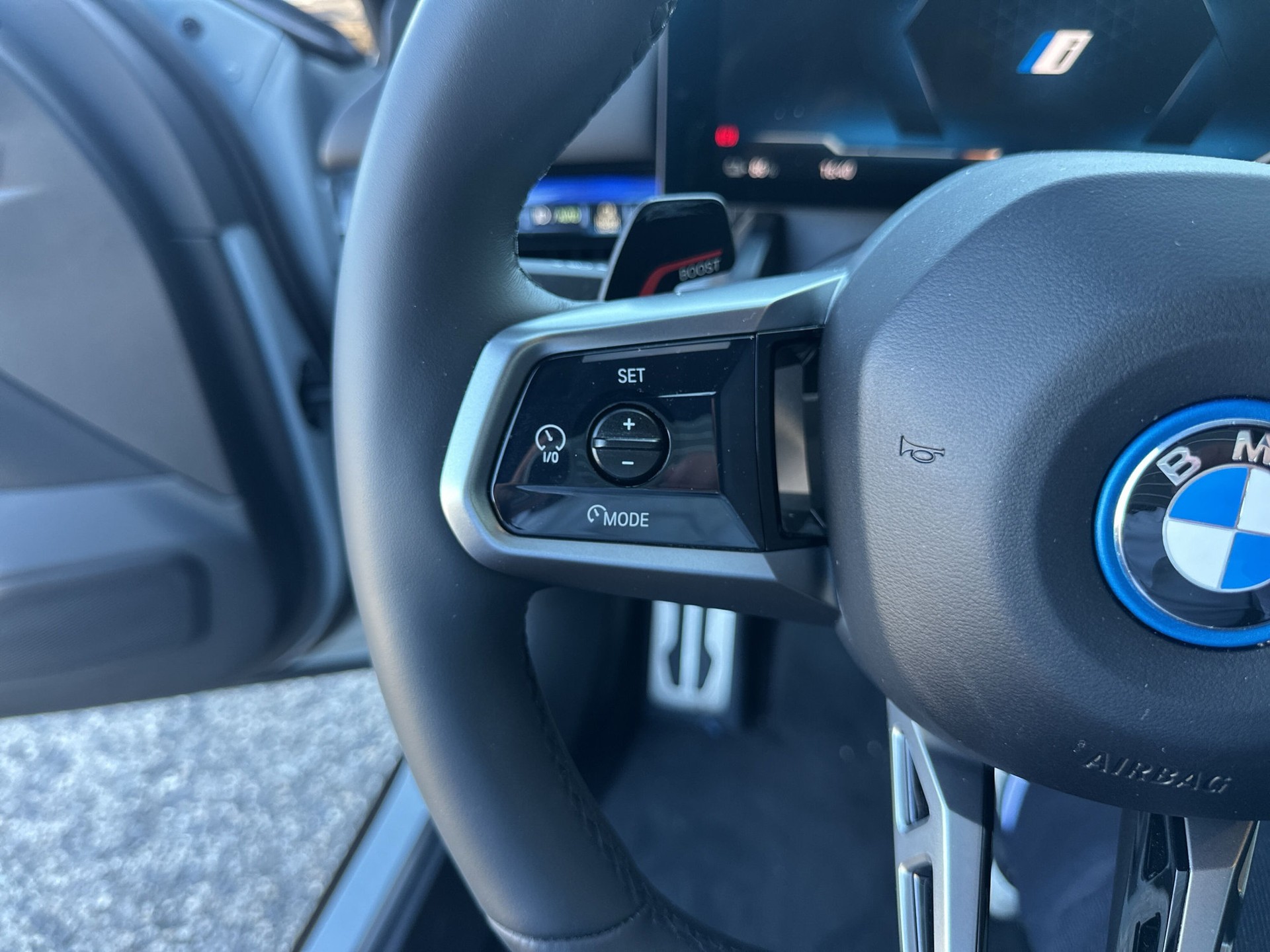 BMW i5 eDrive40 M Sport-image-14