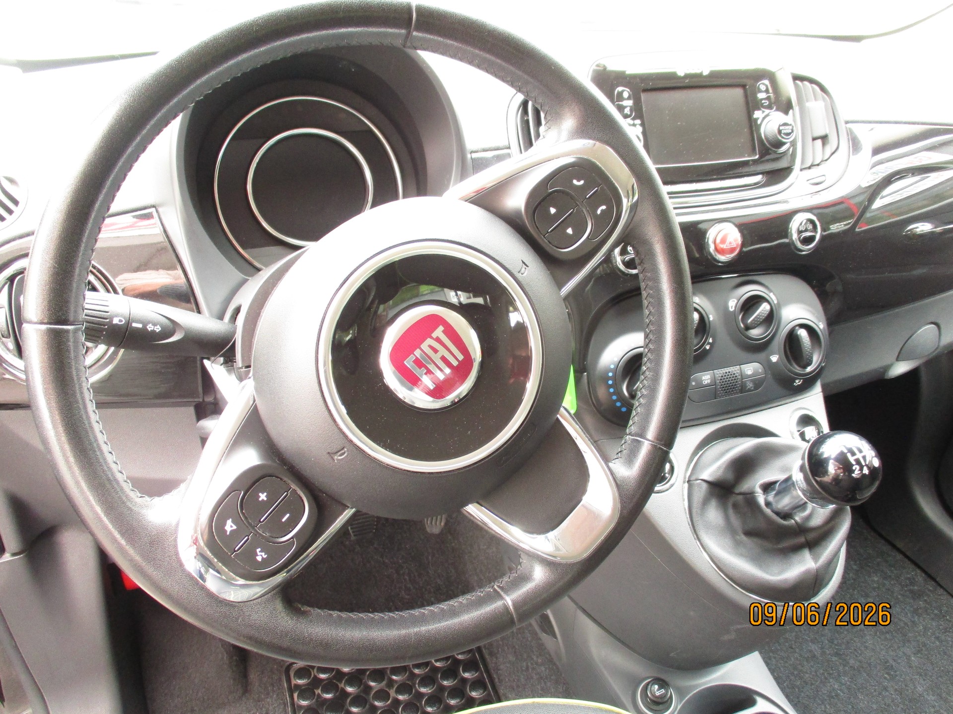 FIAT 500 1.2 Lounge-image-6