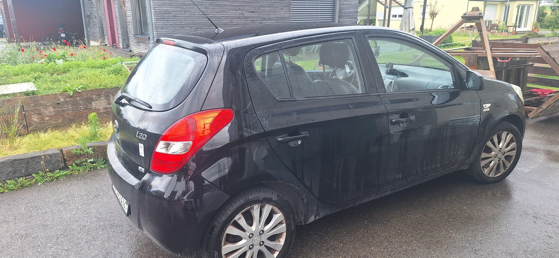 HYUNDAI 1.6 Premium-image-0