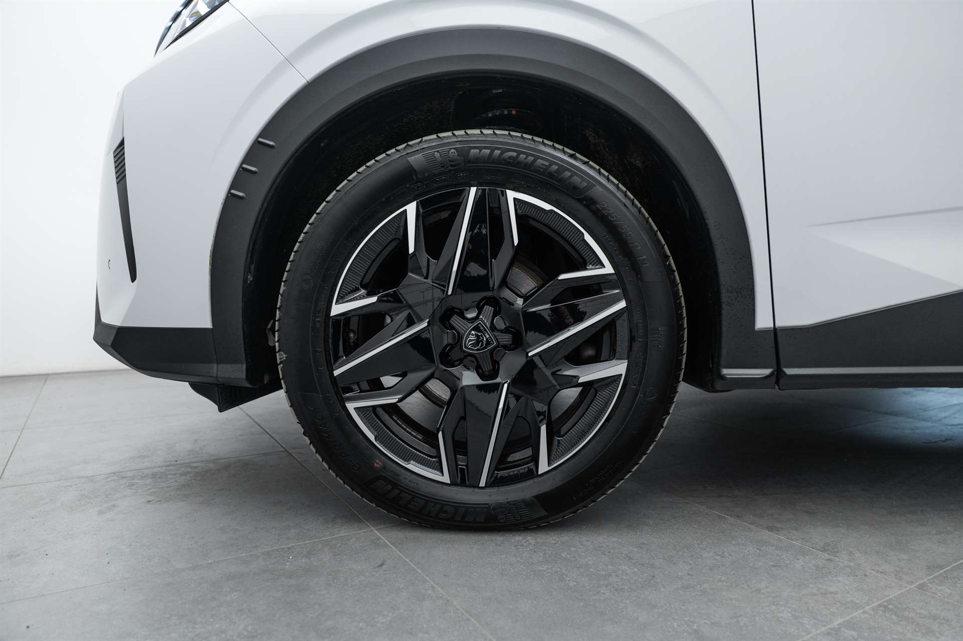 PEUGEOT 3008 145 e-DCS6 Hybrid GT Automat-image-5