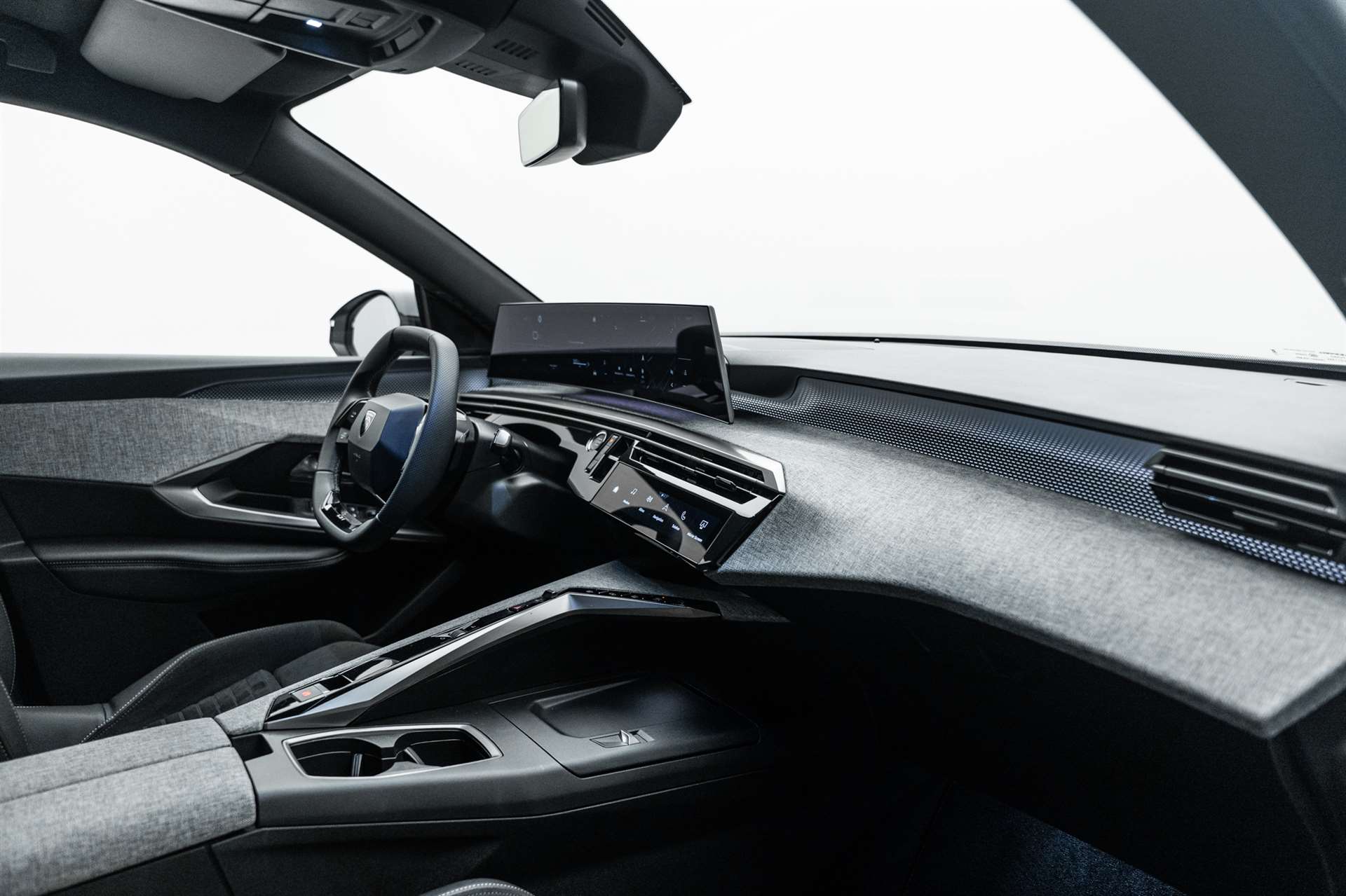 PEUGEOT 3008 145 e-DCS6 Hybrid GT Automat-image-10