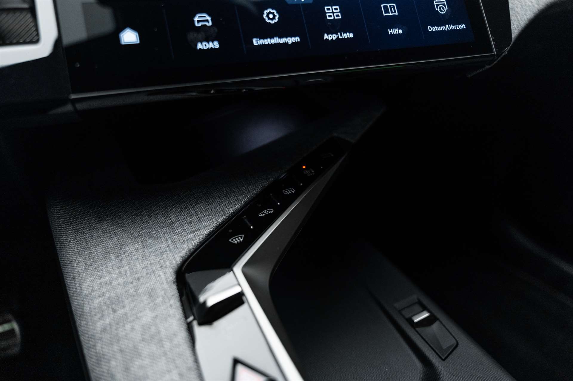 PEUGEOT 3008 145 e-DCS6 Hybrid GT Automat-image-24