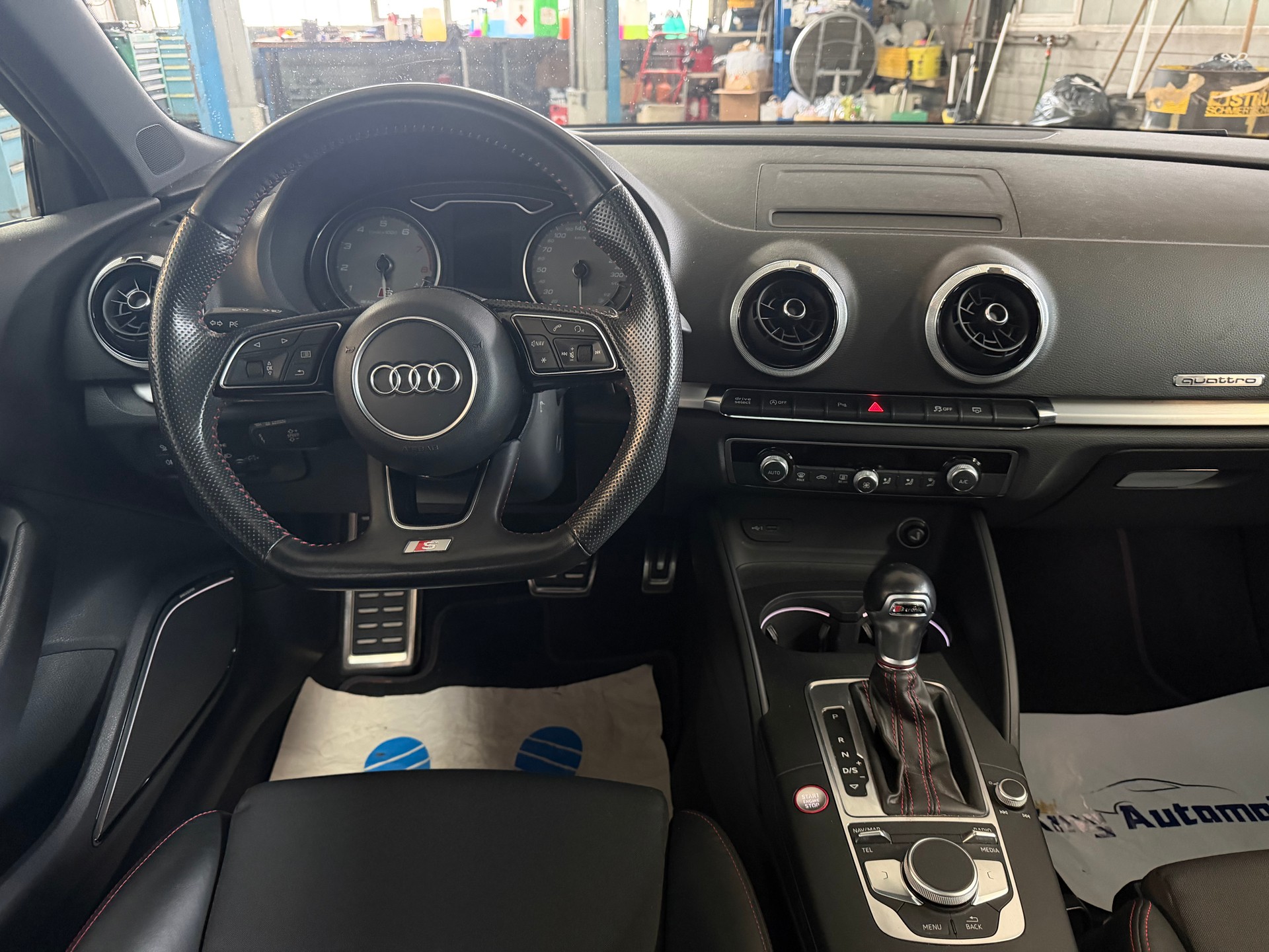 AUDI S3 Sportback 2.0 TFSI quattro S-tronic | Frisch MFK | Pano Dach | Bang & Olufsen-image-12