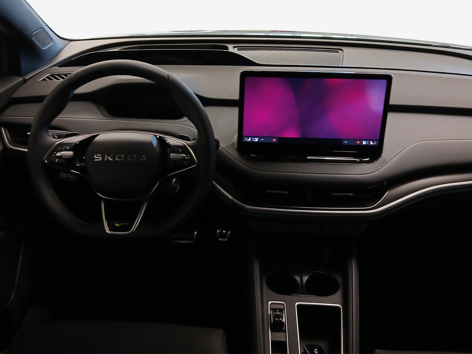 SKODA Enyaq 4x4 RS-image-8