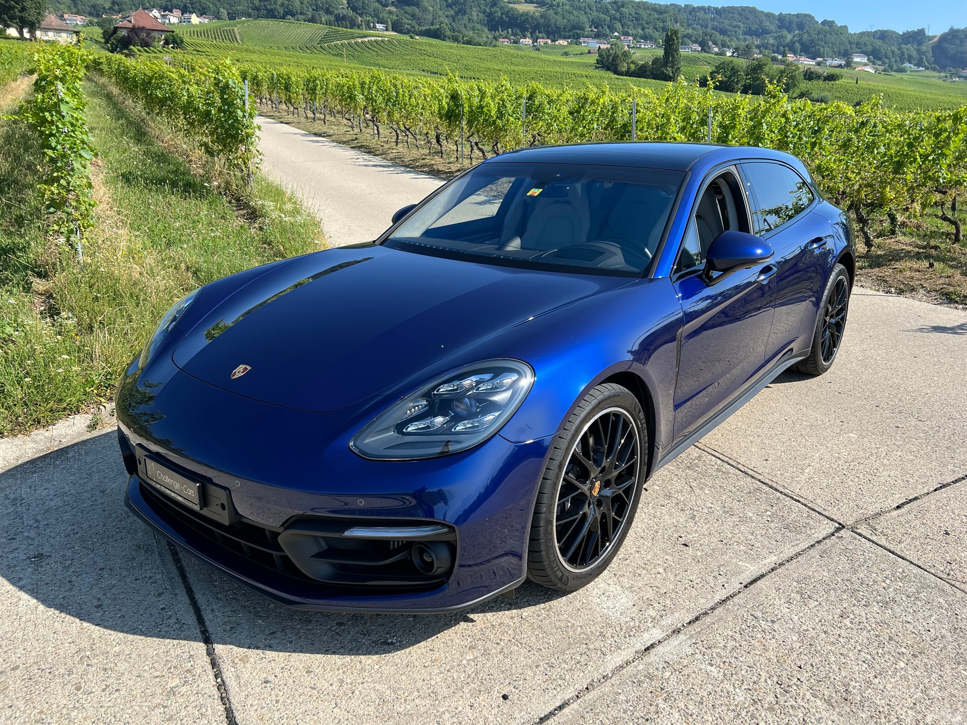 PORSCHE Panamera 4 Sport Turismo Platinum Edition PDK-image-1