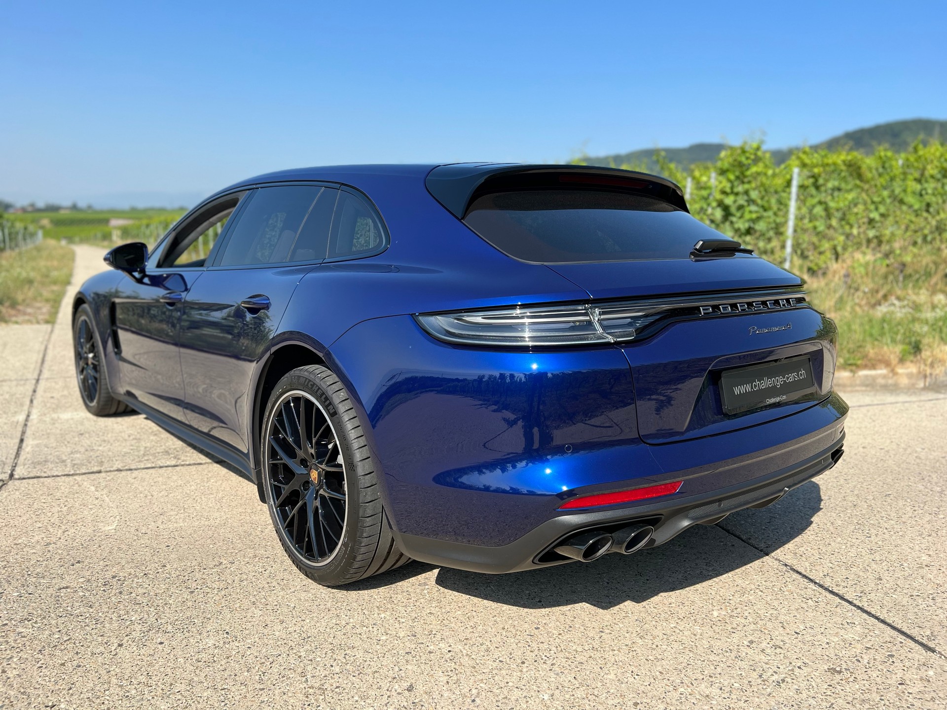 PORSCHE Panamera 4 Sport Turismo Platinum Edition PDK-image-10