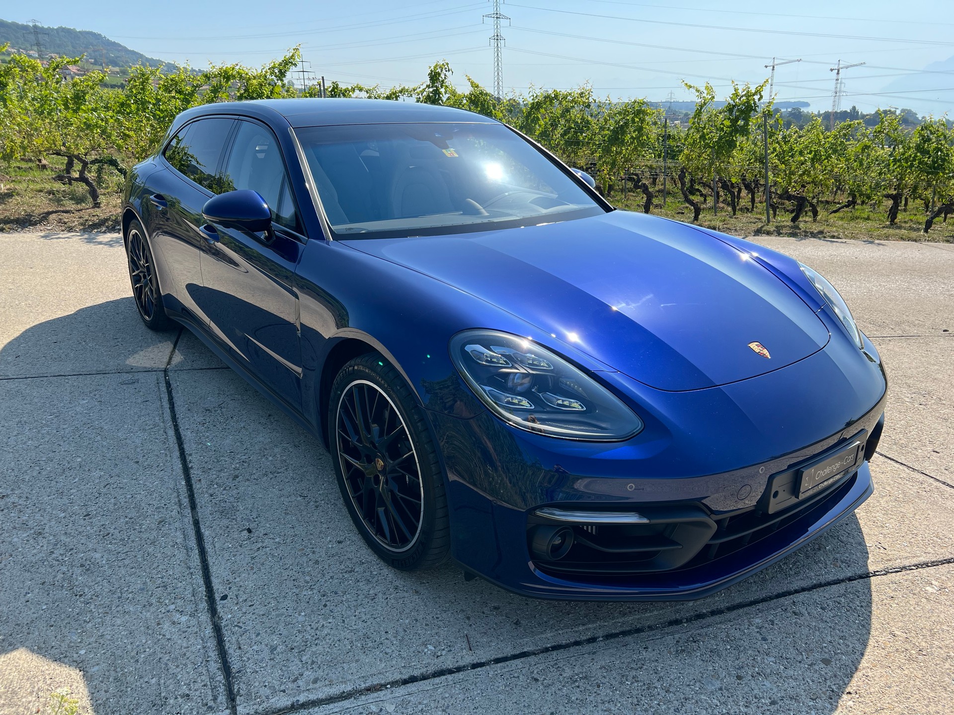 PORSCHE Panamera 4 Sport Turismo Platinum Edition PDK-image-9
