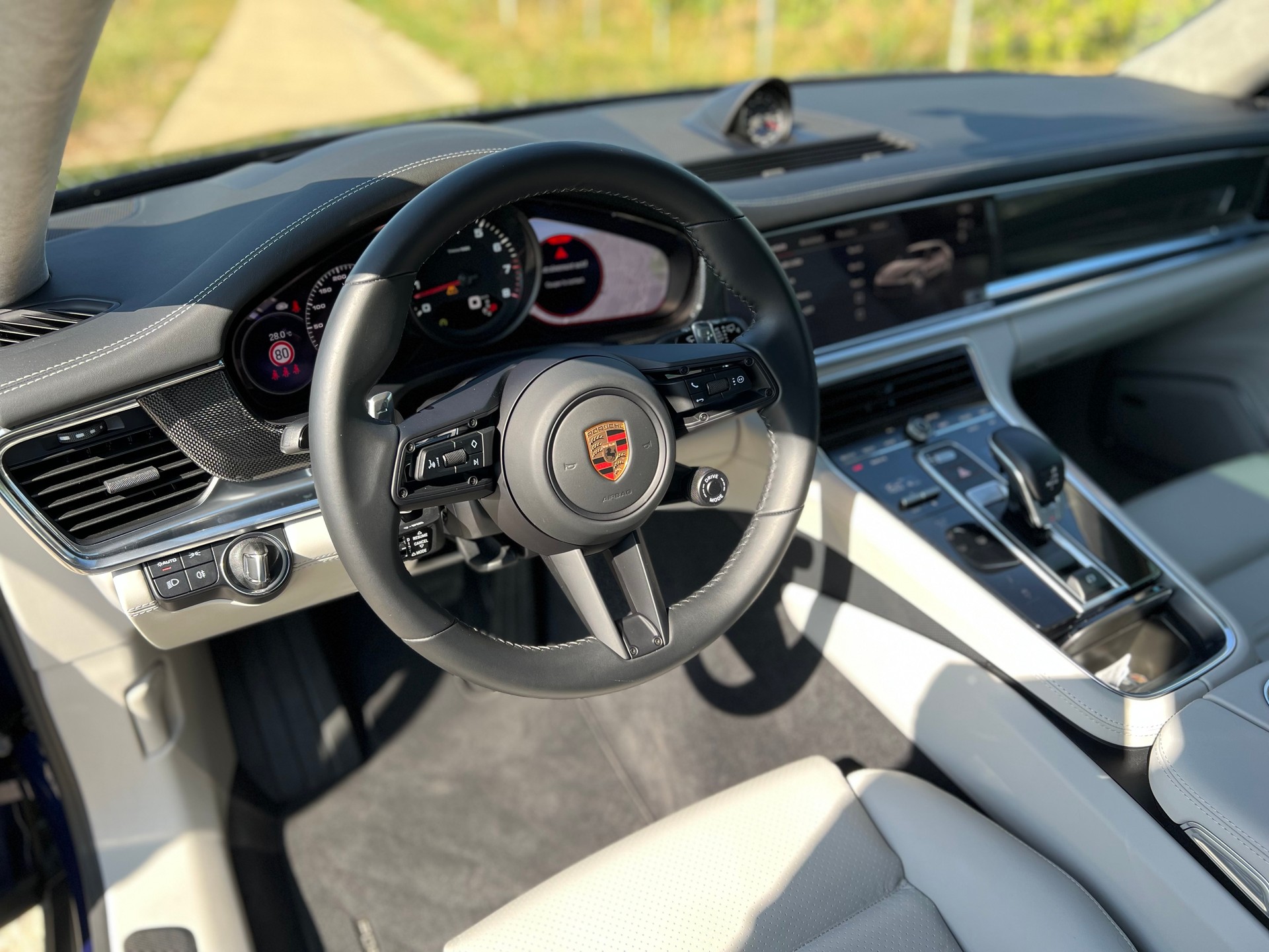 PORSCHE Panamera 4 Sport Turismo Platinum Edition PDK-image-15
