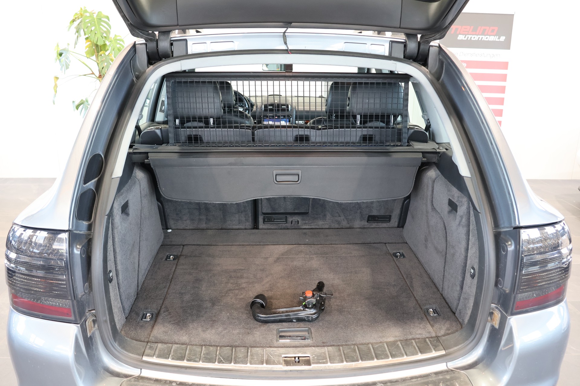 PORSCHE Cayenne-image-15