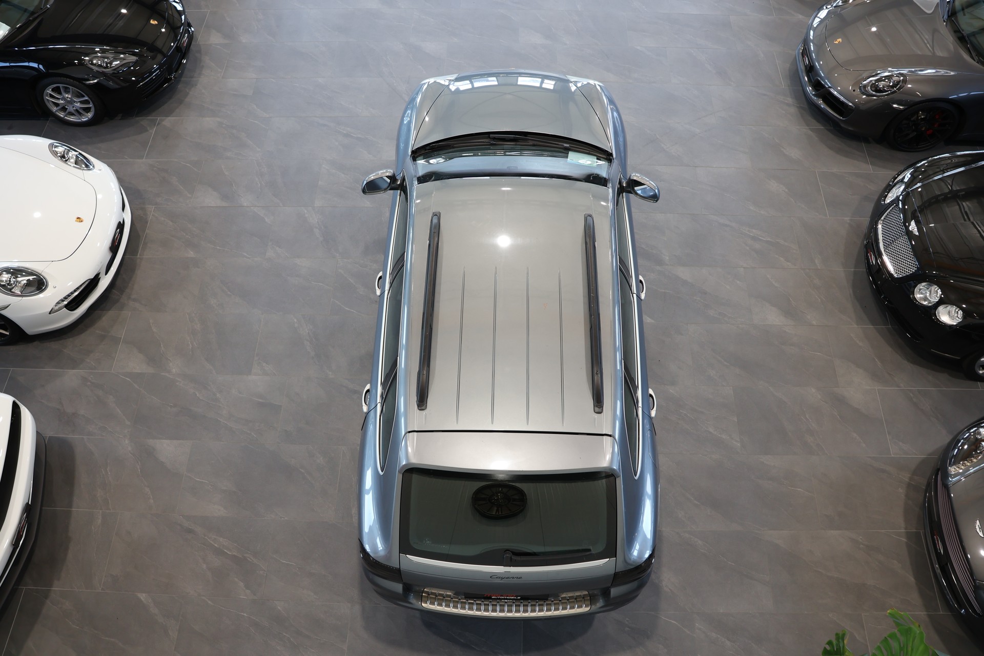 PORSCHE Cayenne-image-7