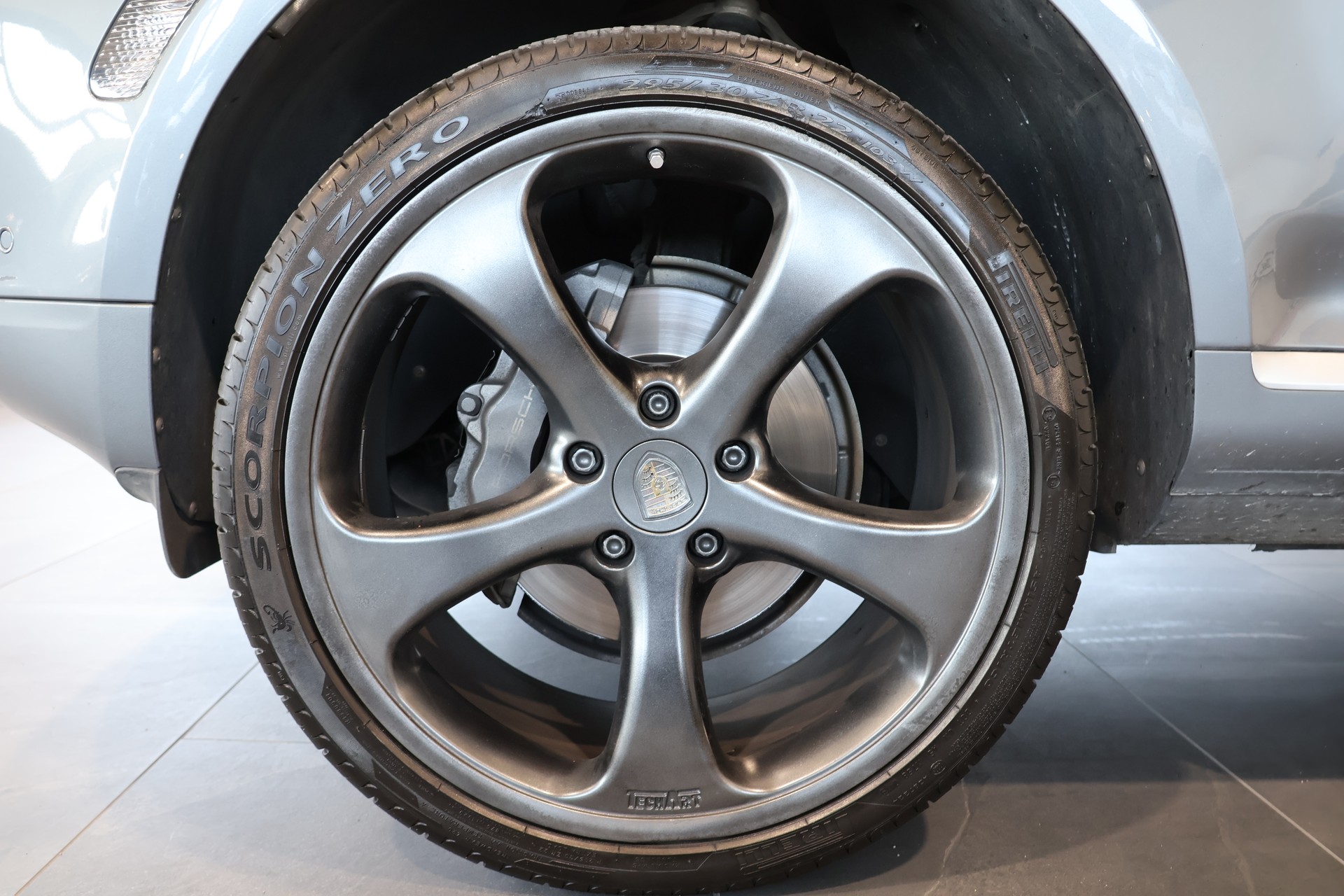 PORSCHE Cayenne-image-5