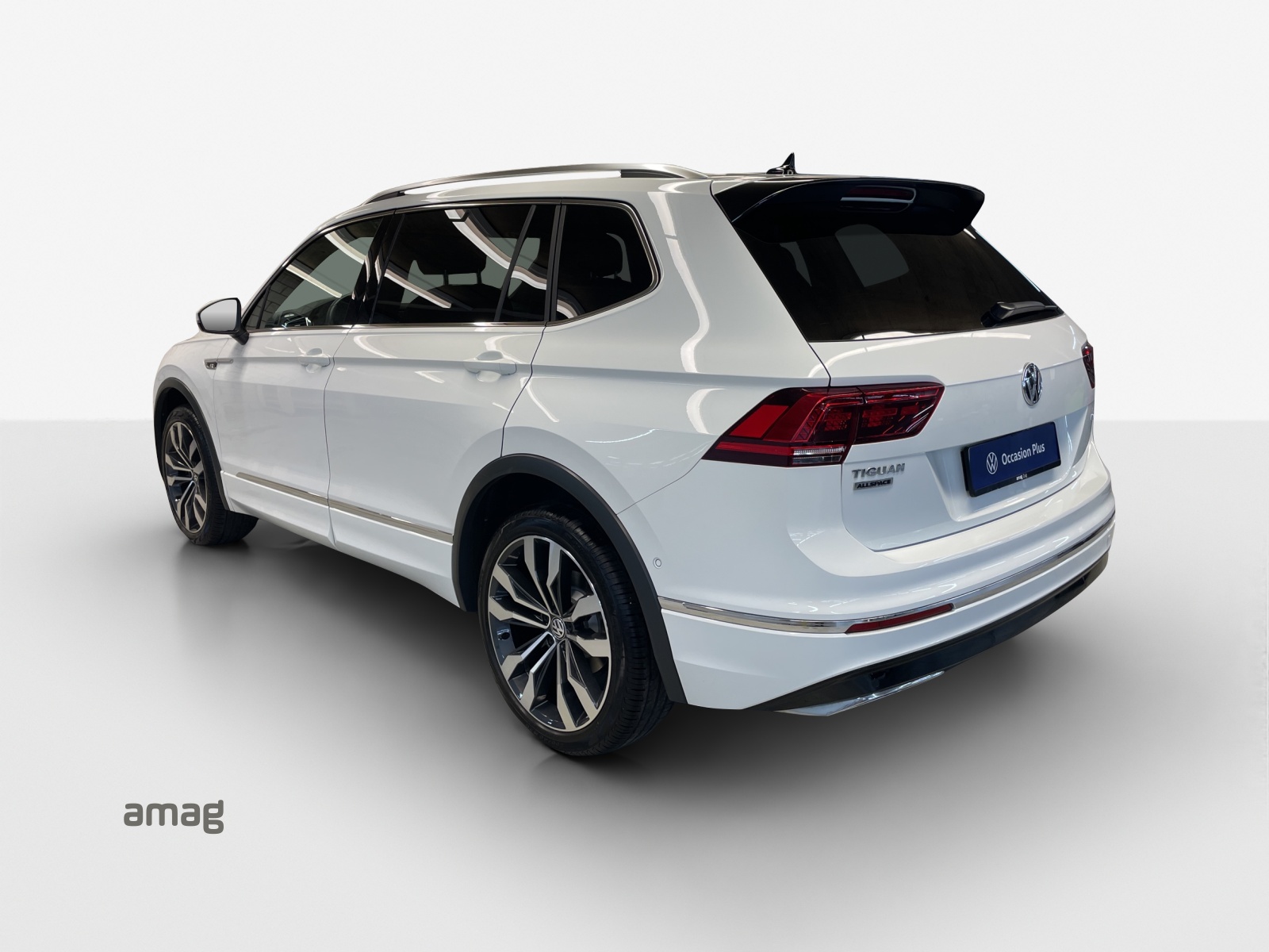 VW Tiguan Allspace 2.0TSI Highline 4Motion DSG-image-2