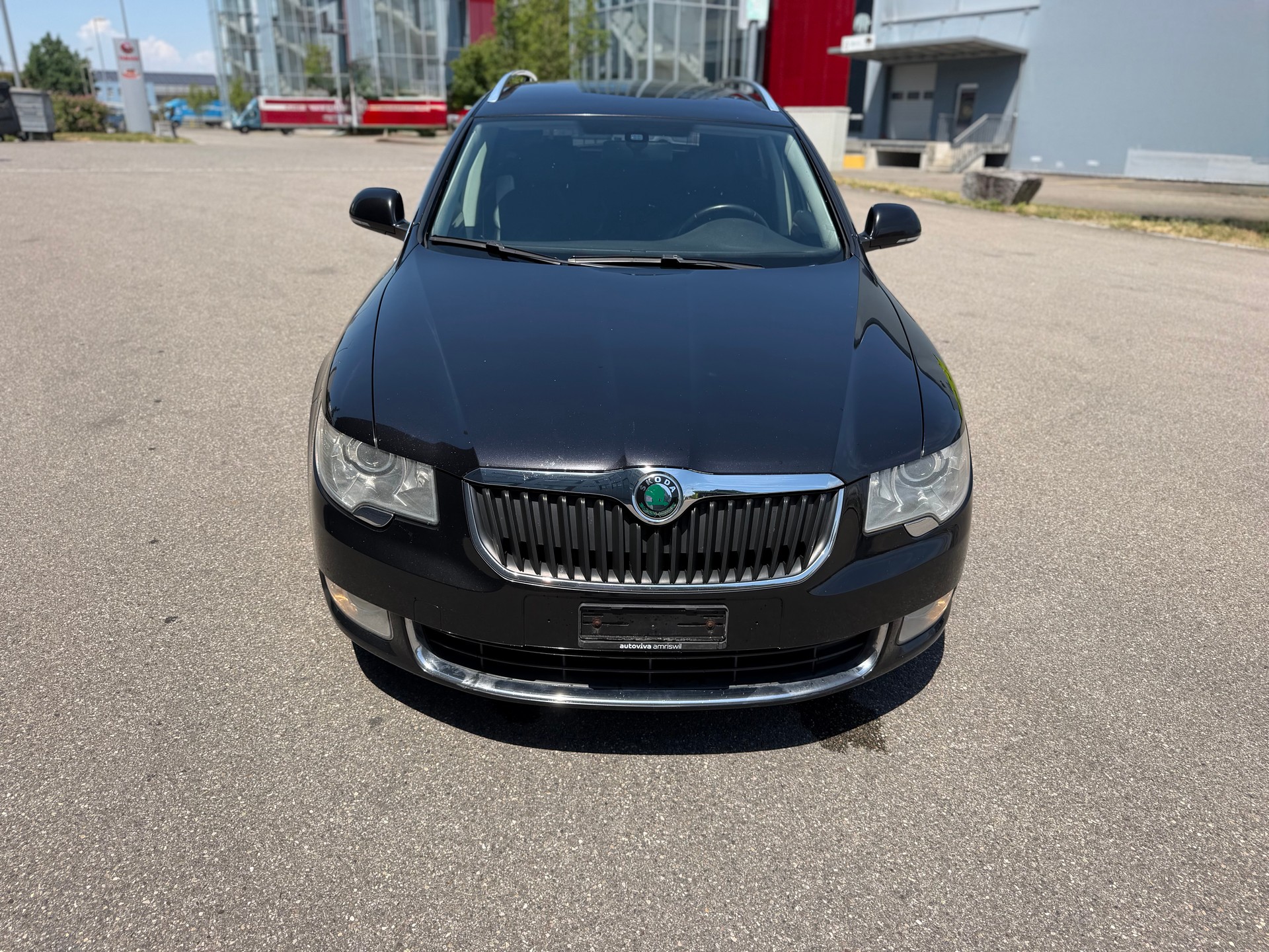 SKODA Superb Combi 3.6 FSI Elegance 4x4 DSG-image-1