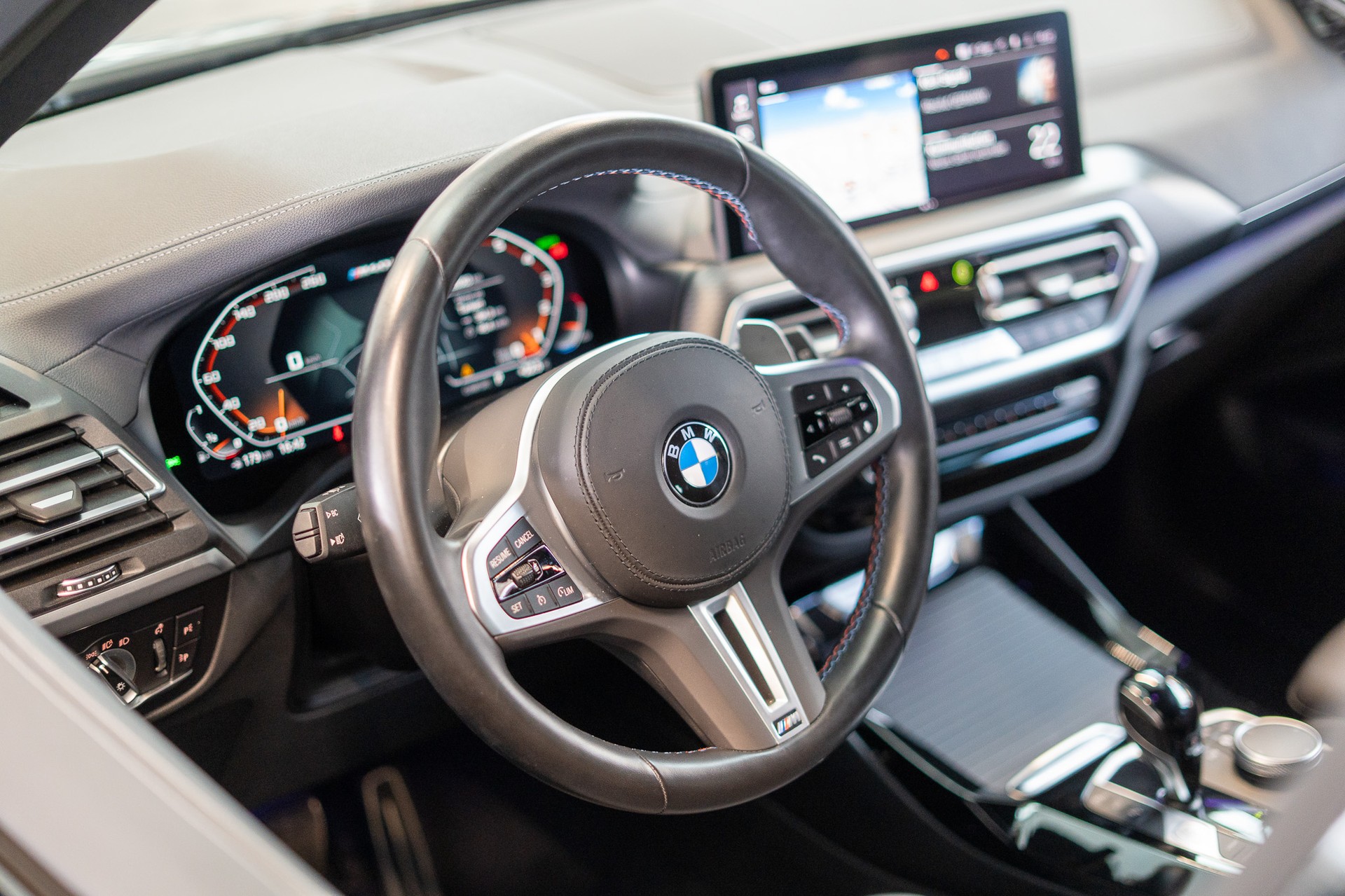 BMW X3 M40i / LCI / 360°Kamera / el.Sitze-image-10
