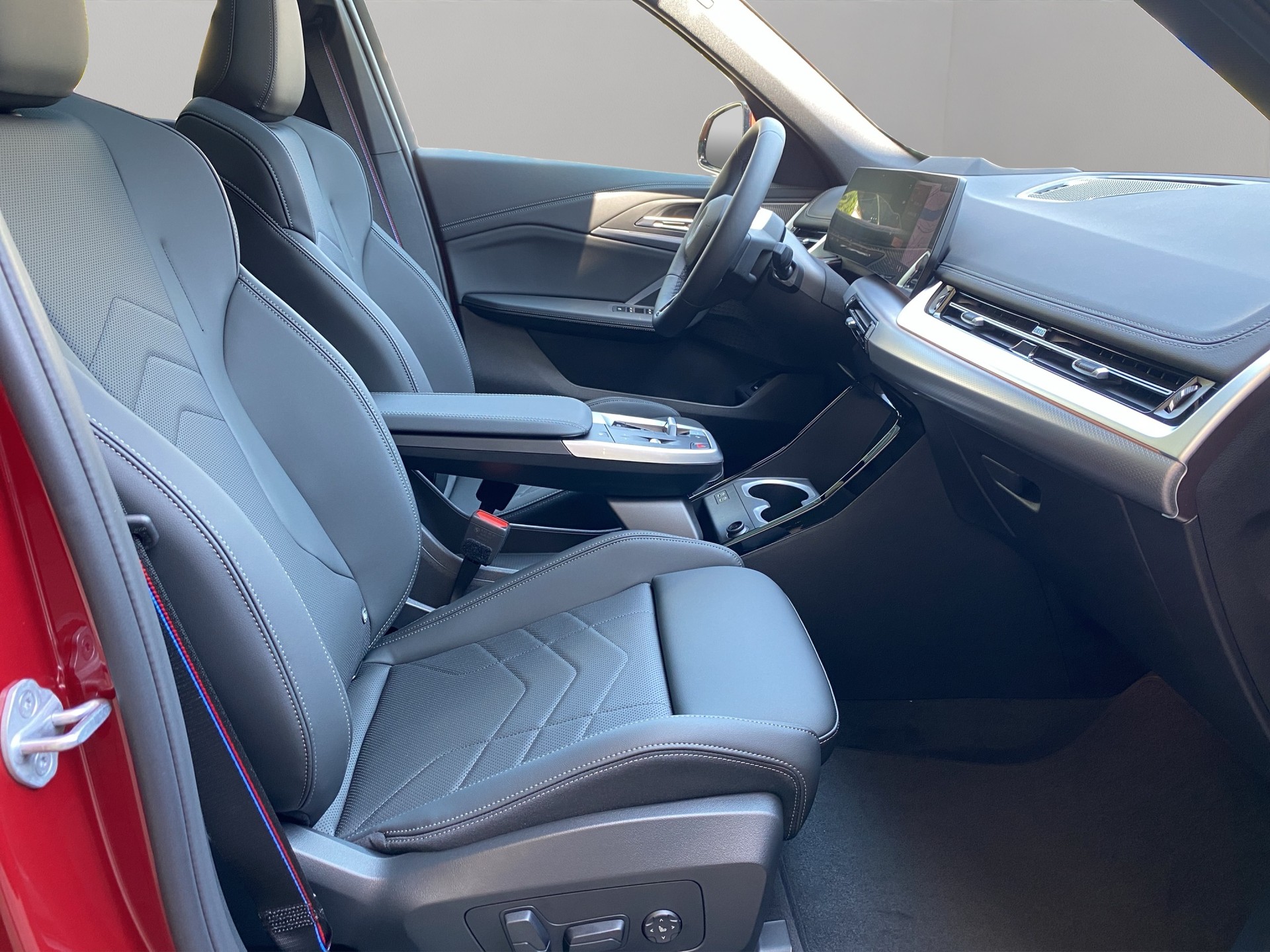 BMW iX1 xDrive 30 M Sport Pro-image-18