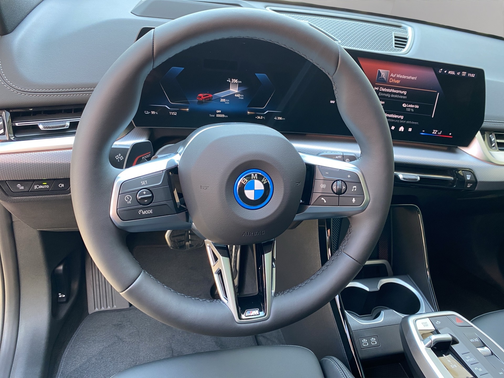 BMW iX1 xDrive 30 M Sport Pro-image-12