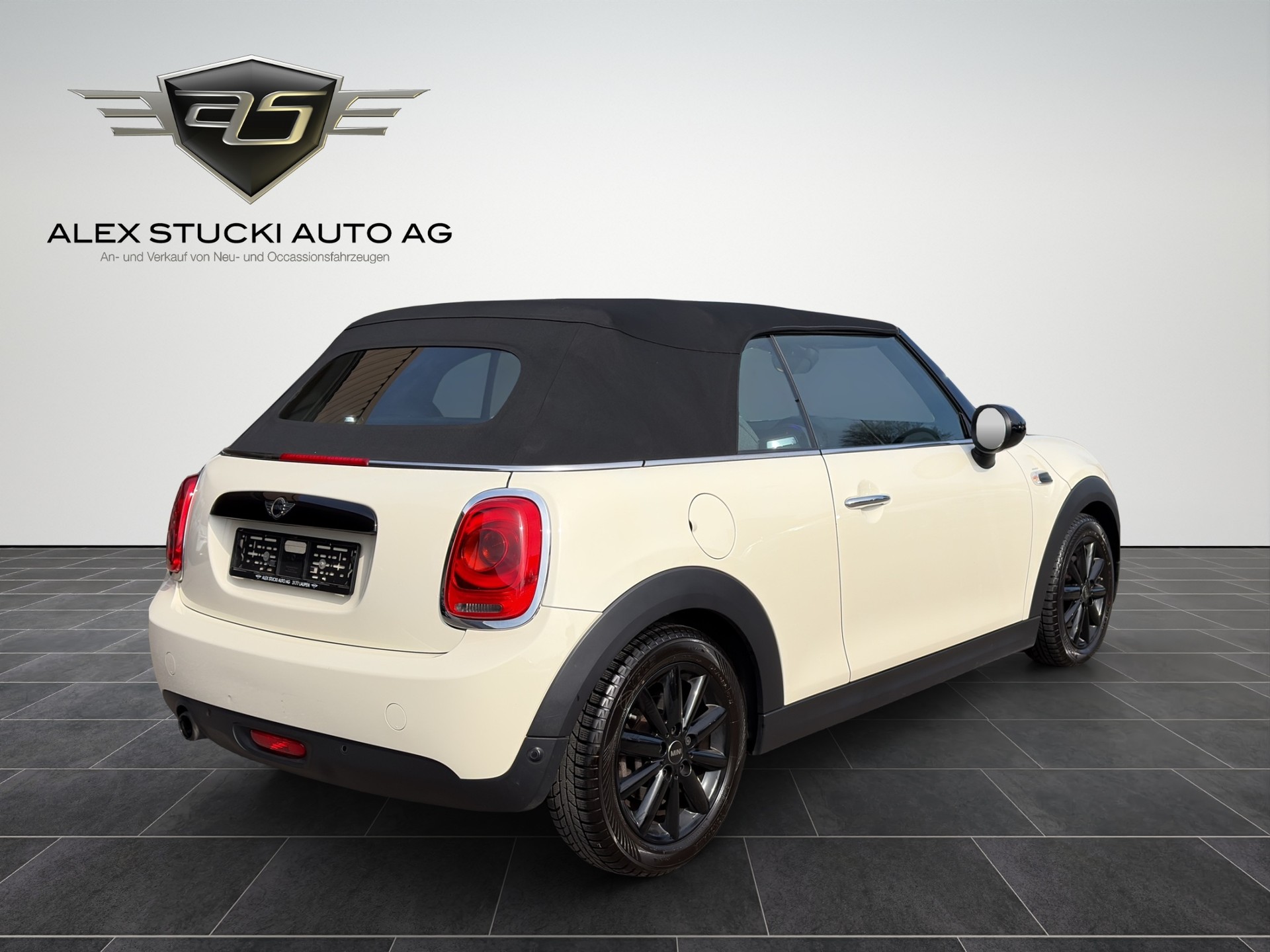 MINI Cooper Cabriolet Steptronic-image-7