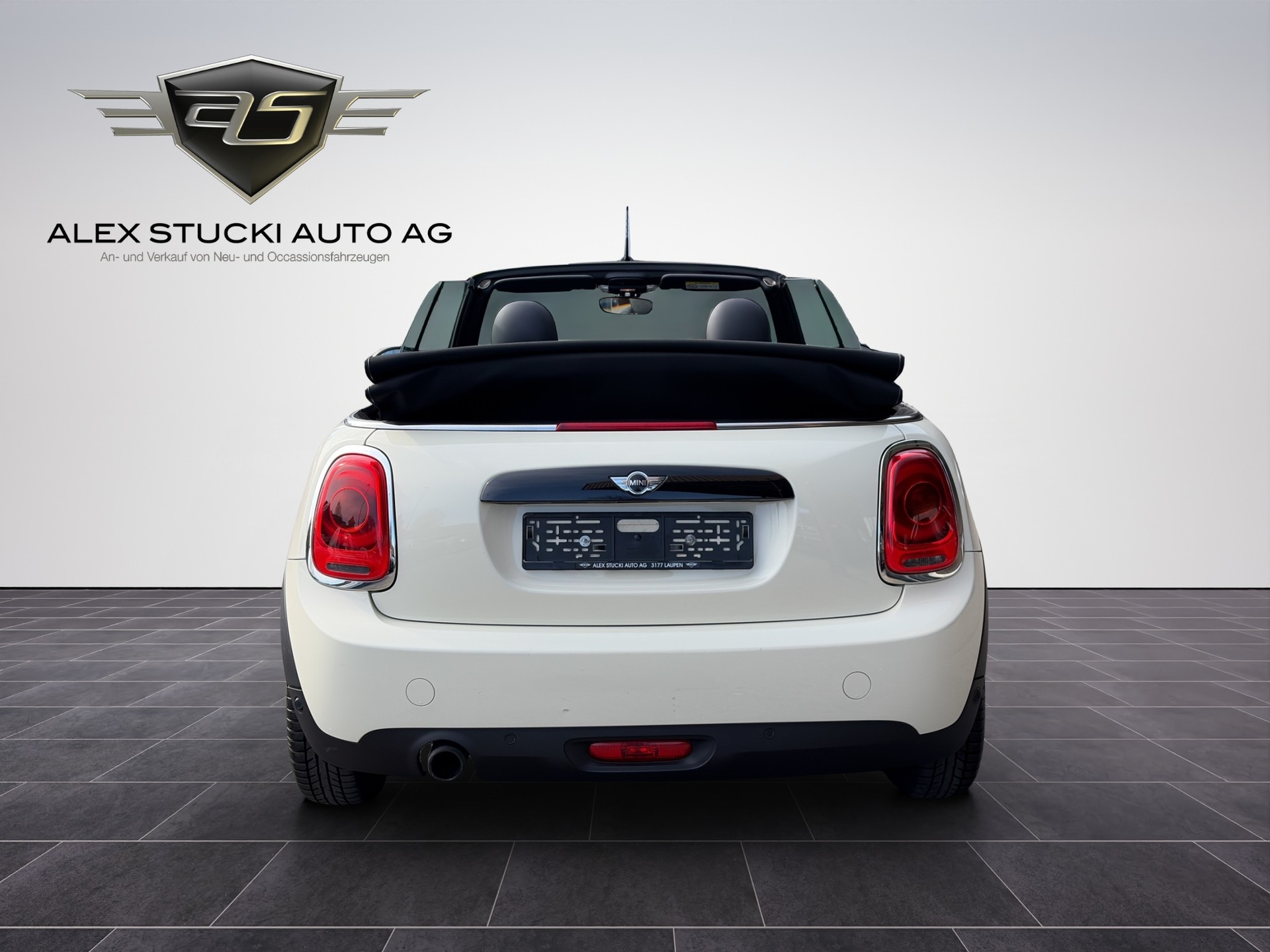 MINI Cooper Cabriolet Steptronic-image-8