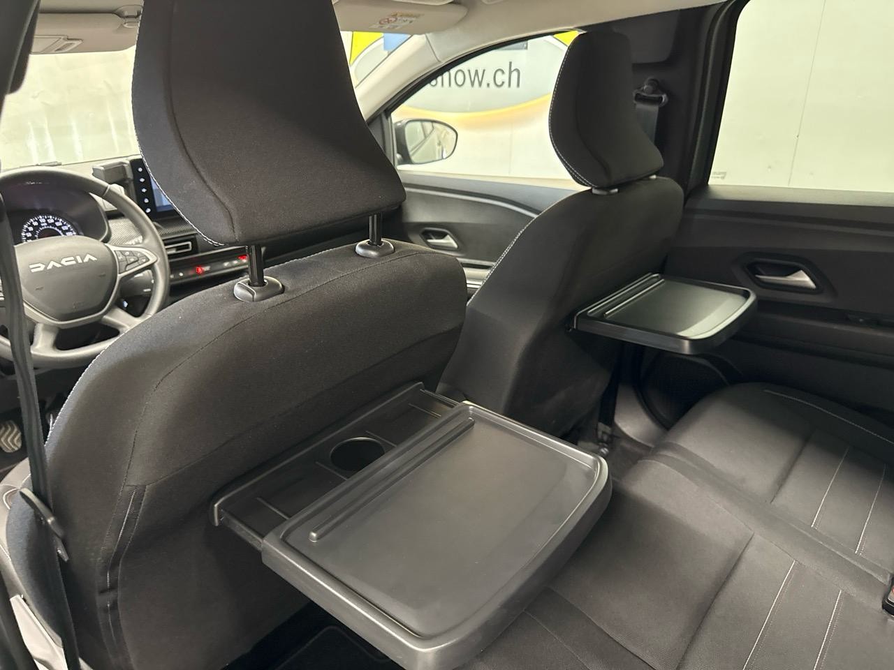 DACIA Jogger TCe 110 Extreme-image-10