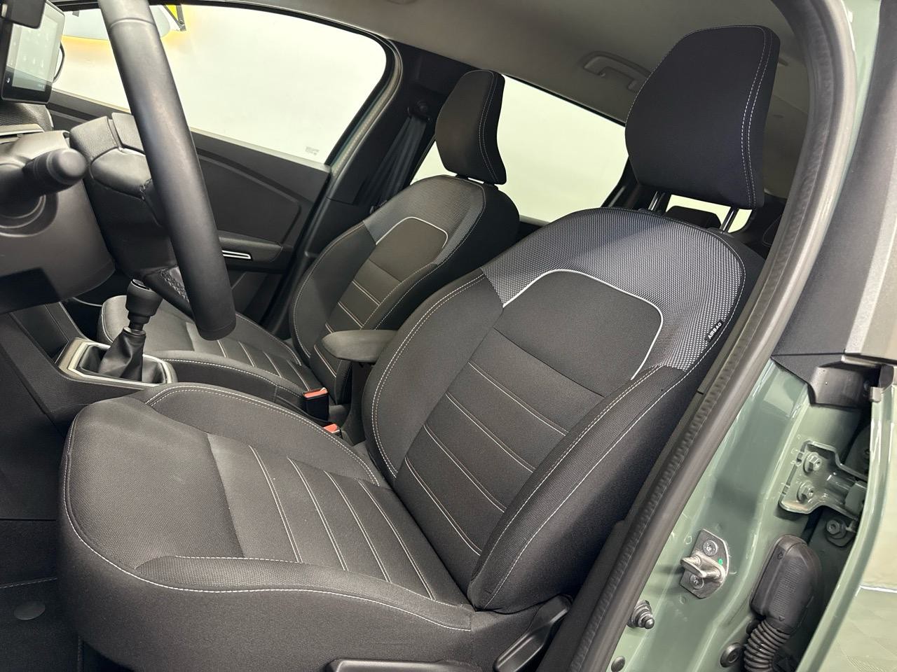DACIA Jogger TCe 110 Extreme-image-3
