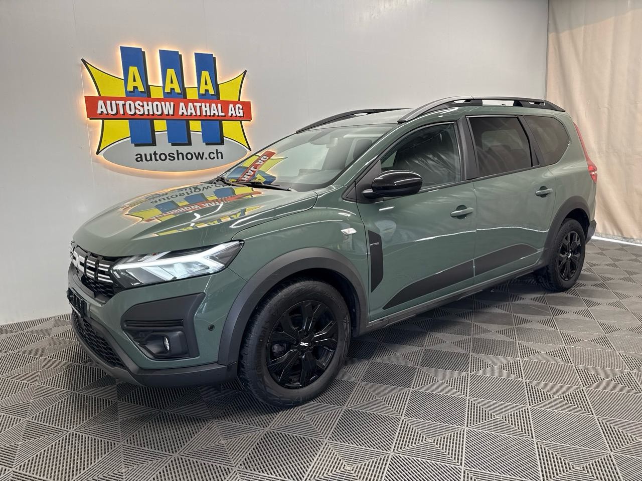 DACIA Jogger TCe 110 Extreme-image-0