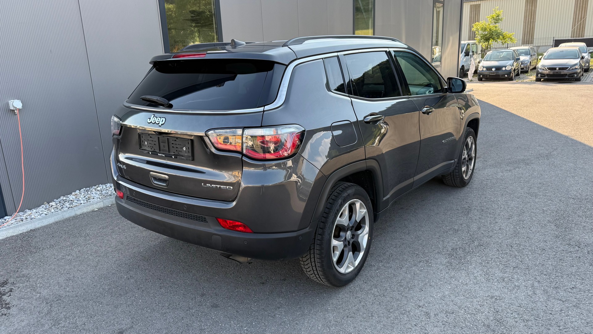 JEEP Compass 1.4 Turbo Limited AWD 9ATX-image-3