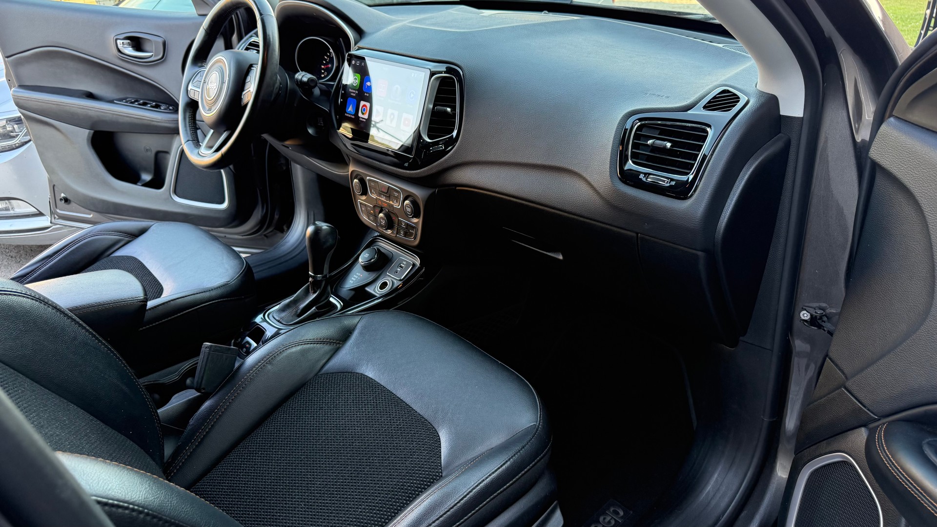 JEEP Compass 1.4 Turbo Limited AWD 9ATX-image-12