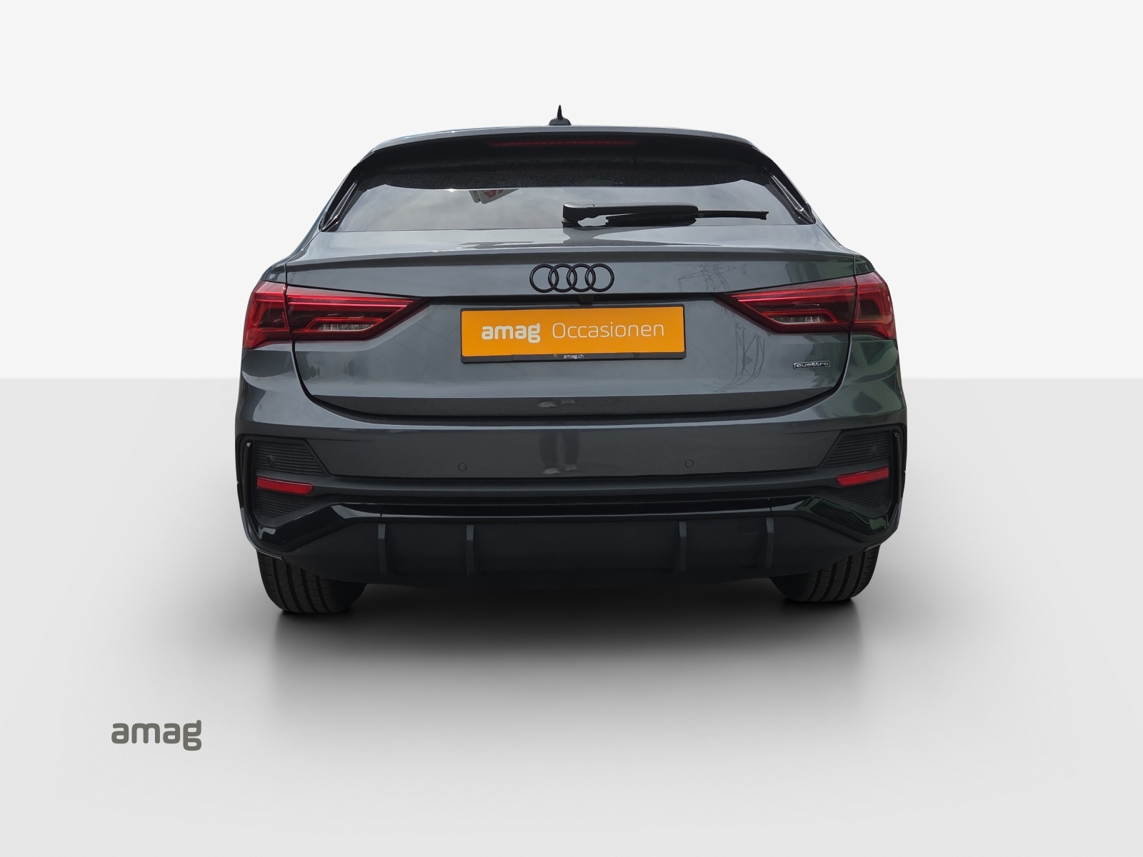 AUDI Q3 Sportback 40 TFSI S line quattro S-tronic-image-3