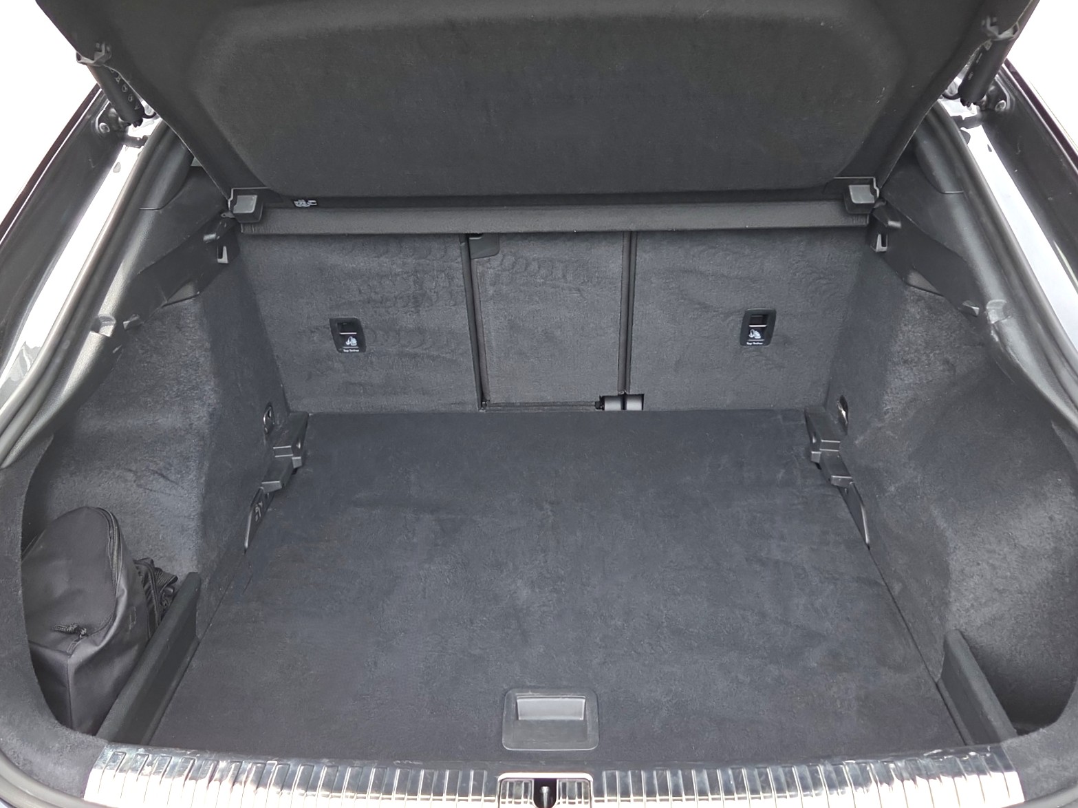 AUDI Q3 Sportback 40 TFSI S line quattro S-tronic-image-13