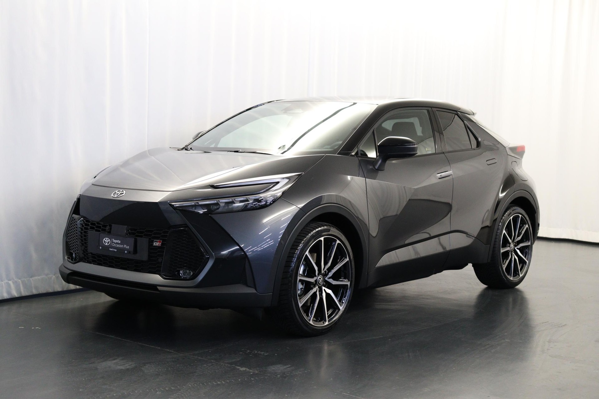 TOYOTA C-HR 2.0 PHEV GR Sport Premiere-image-0