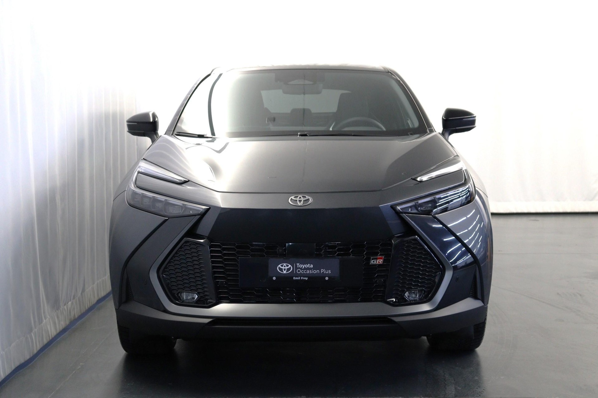 TOYOTA C-HR 2.0 PHEV GR Sport Premiere-image-10