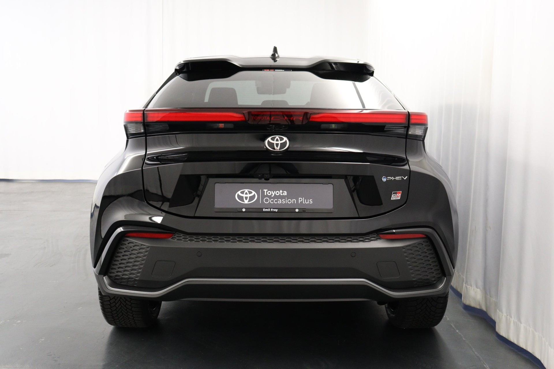 TOYOTA C-HR 2.0 PHEV GR Sport Premiere-image-11