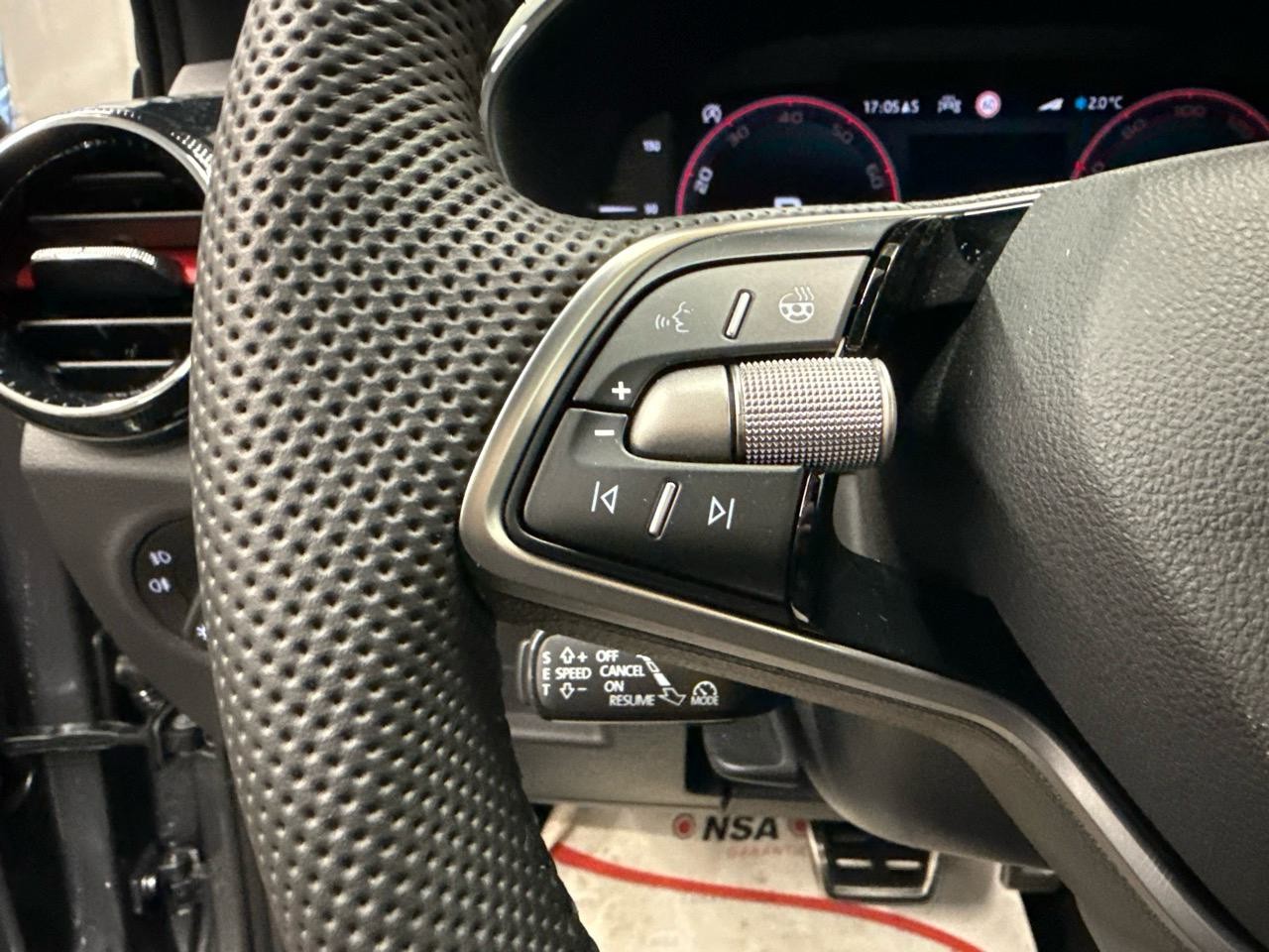 SKODA Fabia 1.0 TSI Monte Carlo DSG-image-7