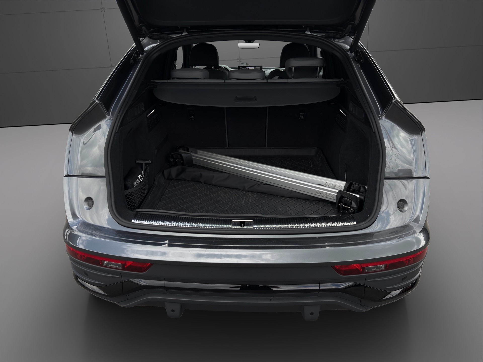 AUDI Q5 Sportback 40 TDI Blackedition quattro S-tronic-image-3