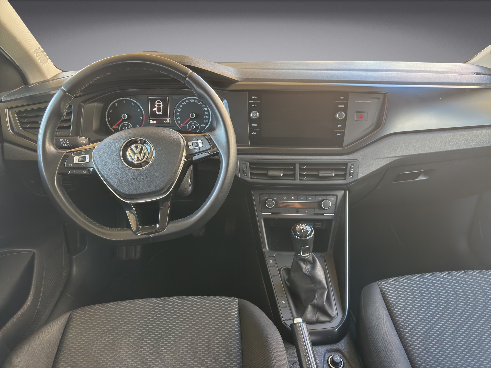VW Polo 1.0 MPI Trendline-image-6