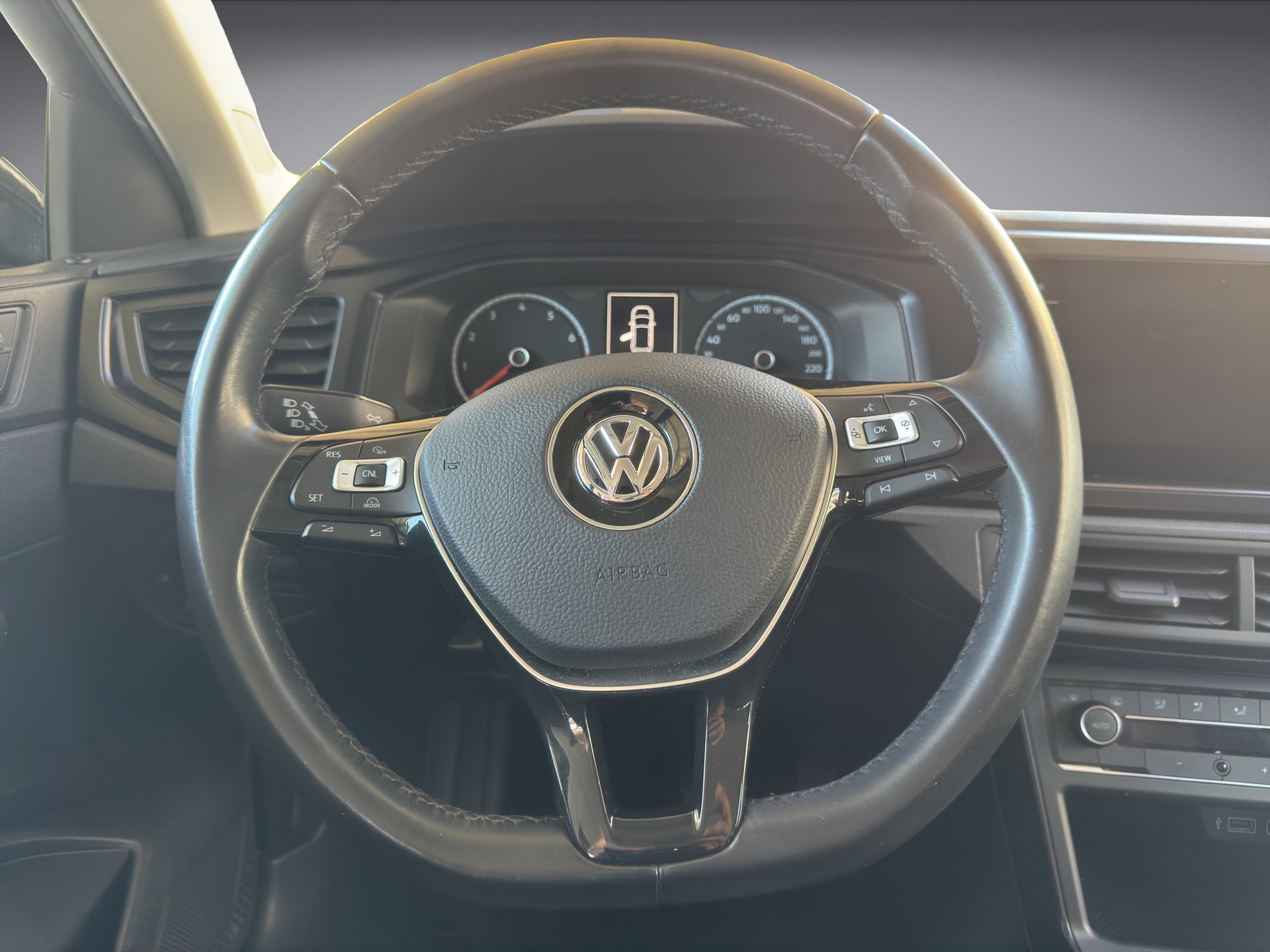 VW Polo 1.0 MPI Trendline-image-7