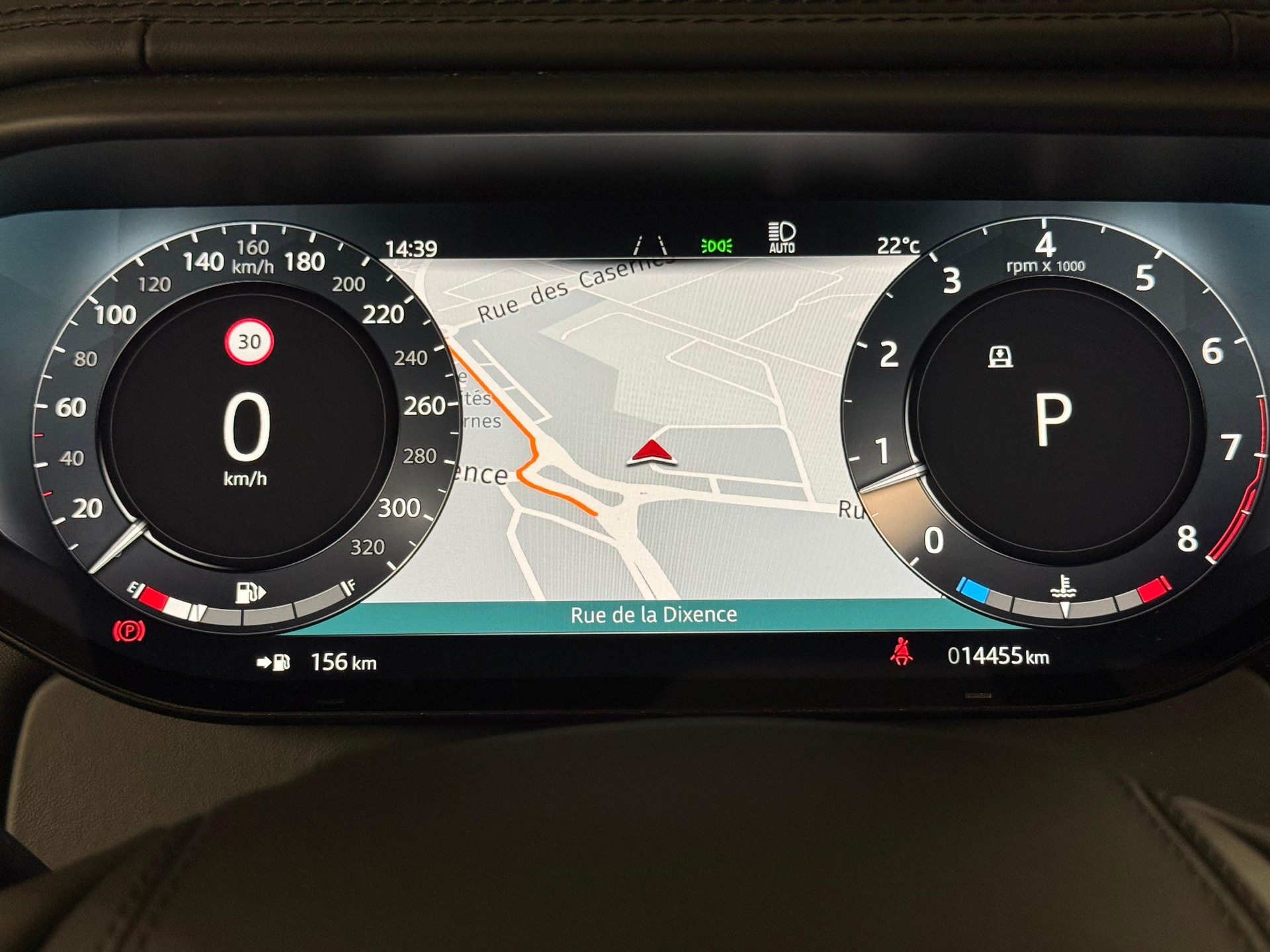 LAND ROVER Range Rover Sport 4.4 V8 SV Edition Two-image-13