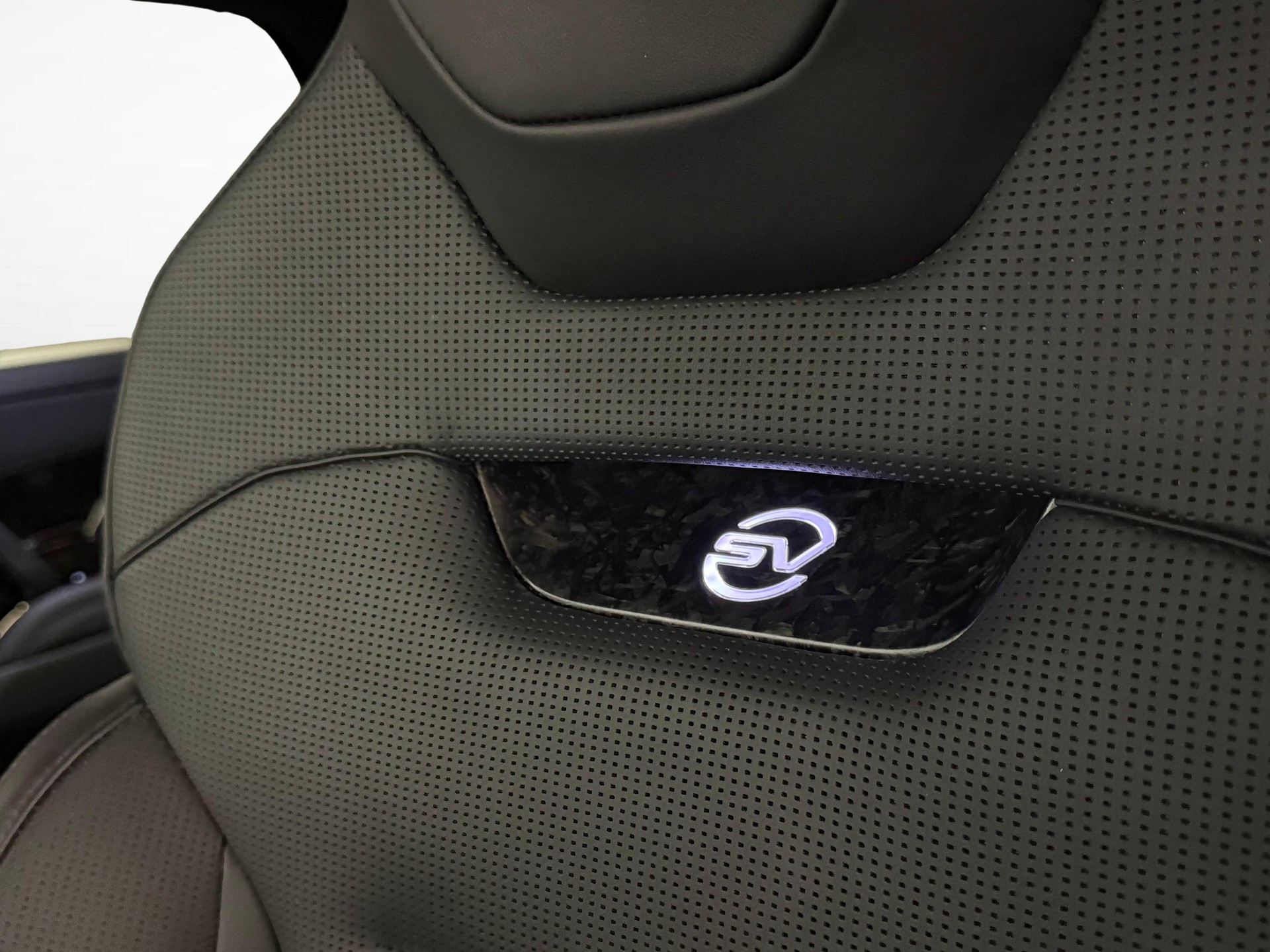 LAND ROVER Range Rover Sport 4.4 V8 SV Edition Two-image-15