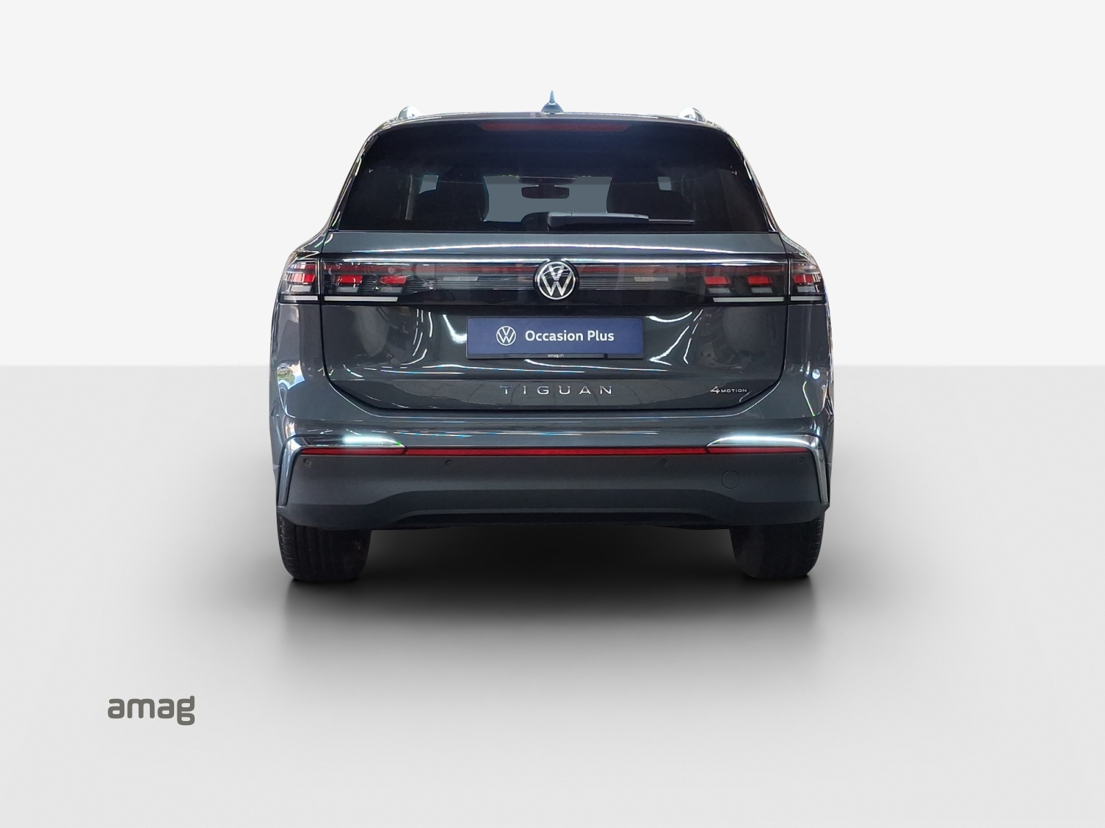 VW Tiguan 2.0 TSI DSG Elegance 4Motion-image-3