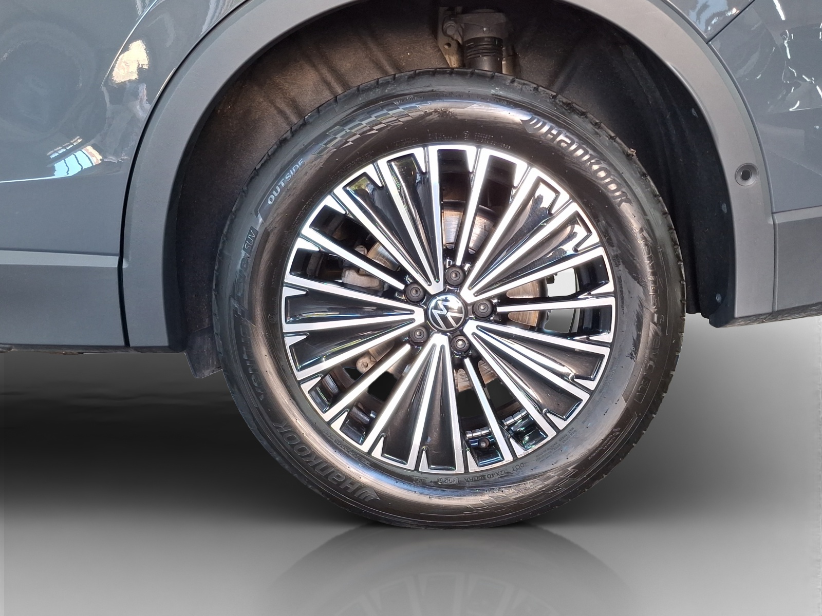 VW Tiguan 2.0 TSI DSG Elegance 4Motion-image-13