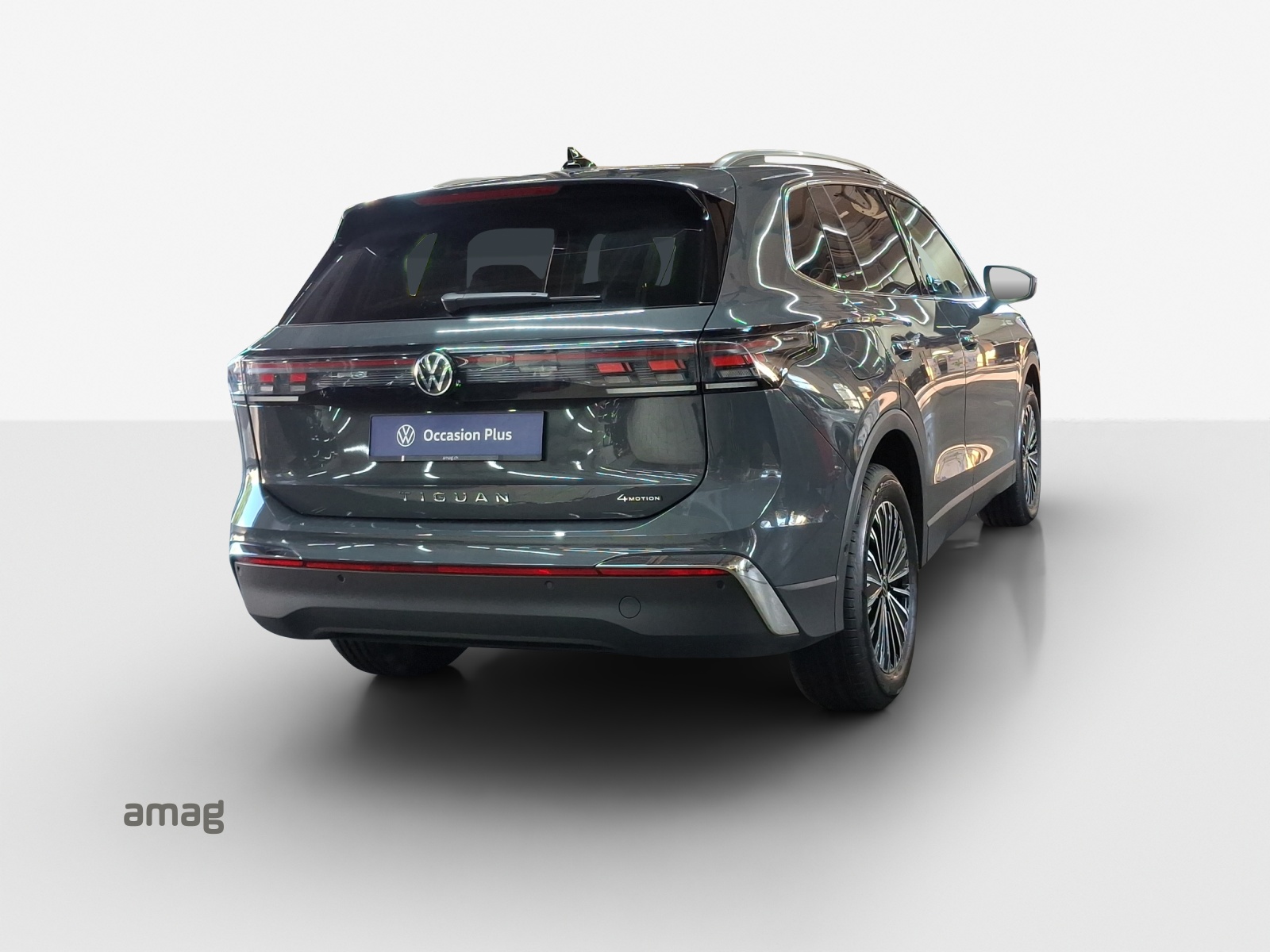 VW Tiguan 2.0 TSI DSG Elegance 4Motion-image-4