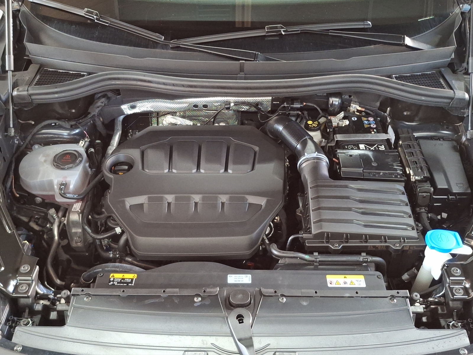 VW Tiguan 2.0 TSI DSG Elegance 4Motion-image-15