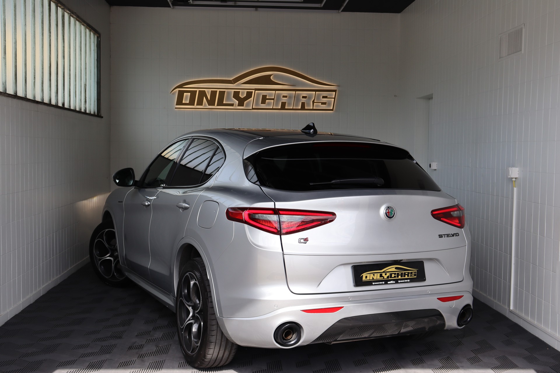ALFA ROMEO Stelvio 2.0 Veloce Q4 Automatic-image-27