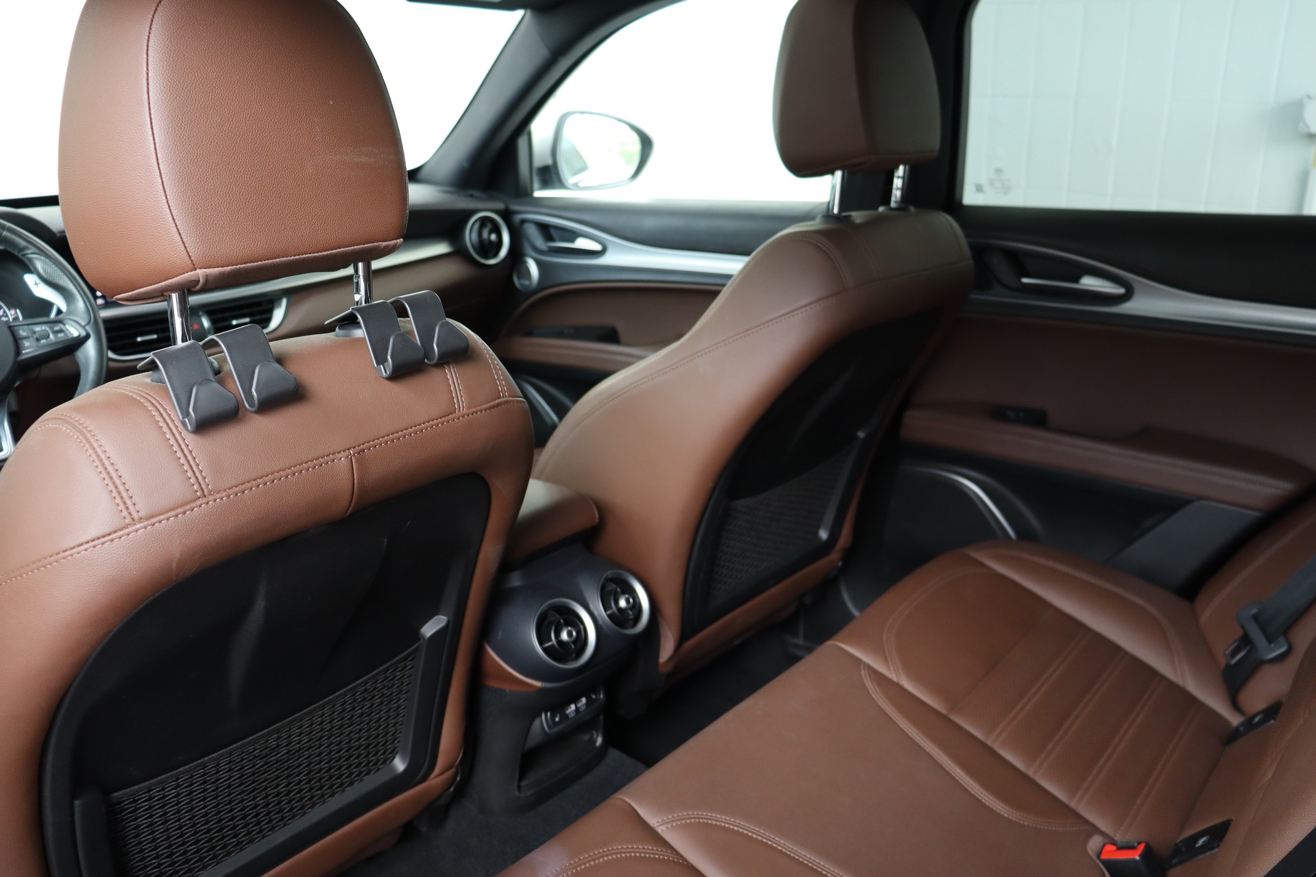 ALFA ROMEO Stelvio 2.0 Veloce Q4 Automatic-image-12