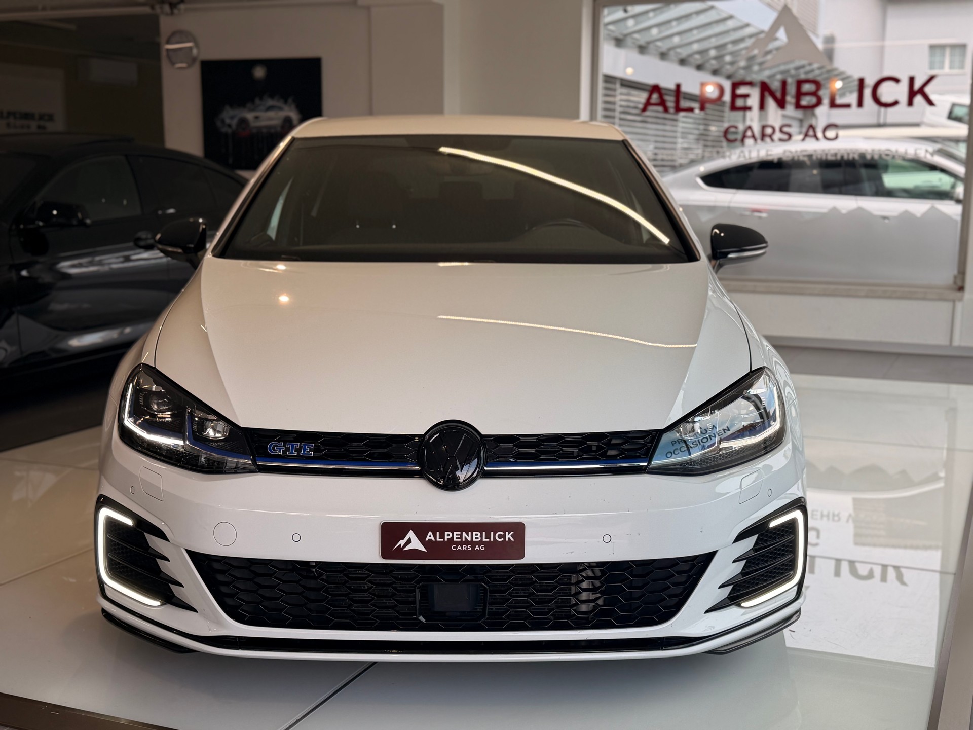 VW Golf 1.4 TSI GTE DSG-showroom-element-3